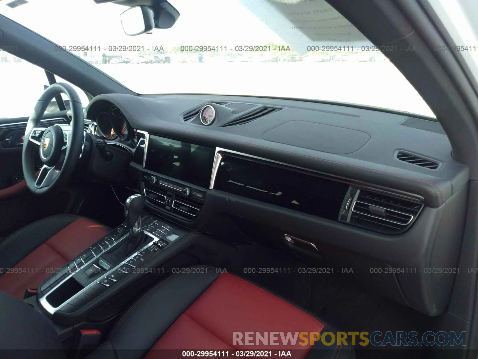 5 Photograph of a damaged car WP1AB2A57MLB32213 PORSCHE MACAN 2021