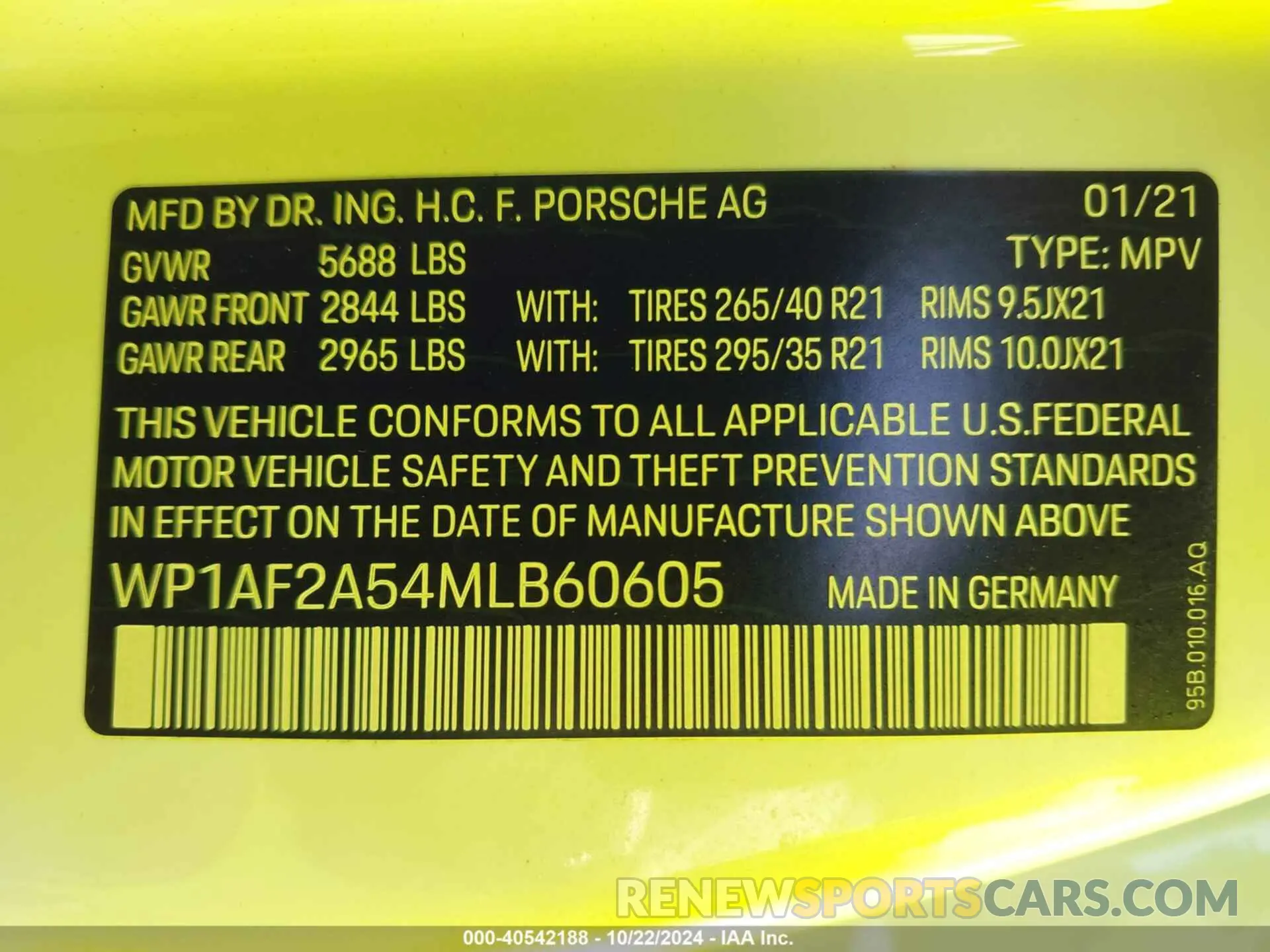 9 Photograph of a damaged car WP1AF2A54MLB60605 PORSCHE MACAN 2021