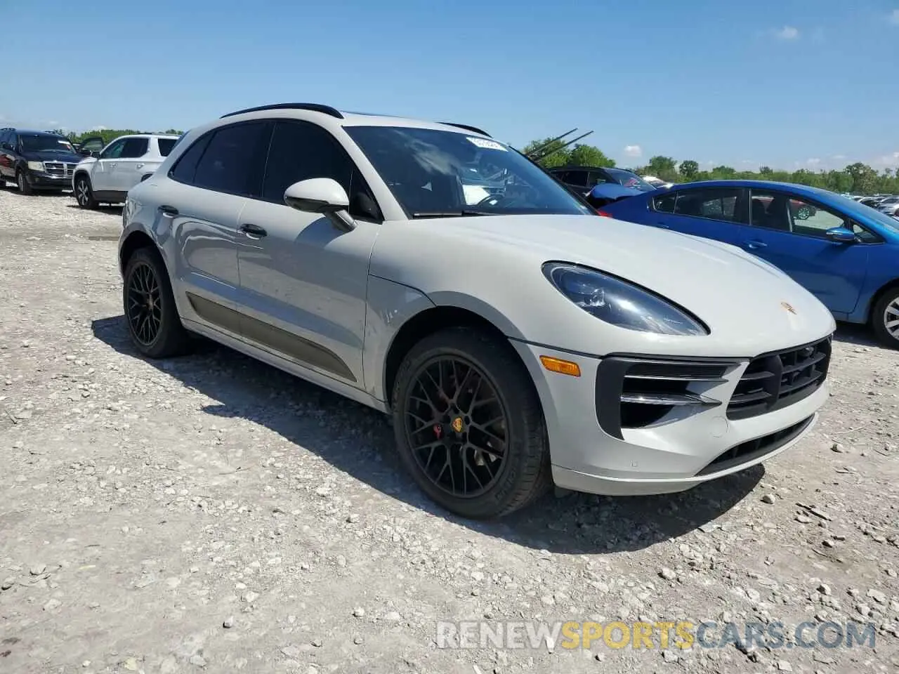 4 Photograph of a damaged car WP1AG2A50MLB52983 PORSCHE MACAN 2021
