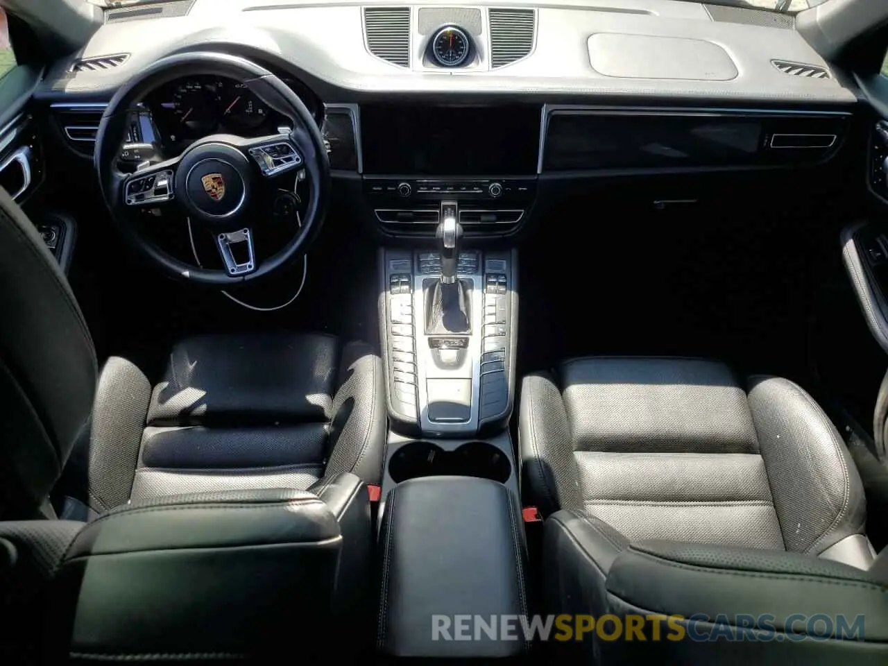 8 Photograph of a damaged car WP1AG2A50MLB52983 PORSCHE MACAN 2021