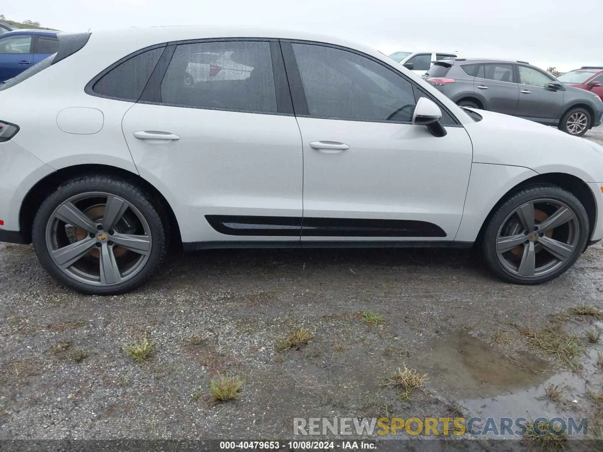 13 Фотография поврежденного автомобиля WP1AA2A51NLB09823 PORSCHE MACAN 2022