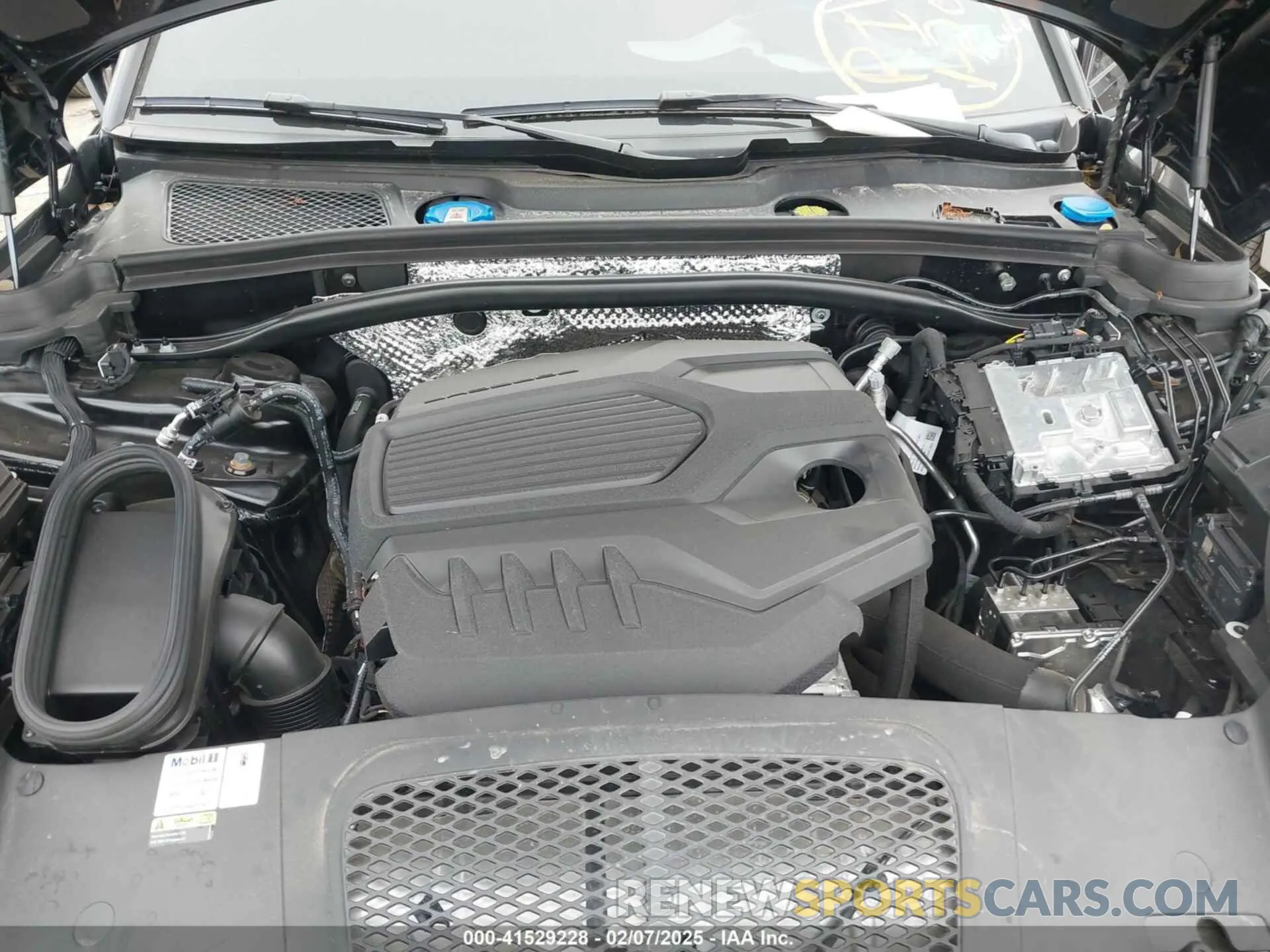 10 Photograph of a damaged car WP1AA2A52NLB06879 PORSCHE MACAN 2022