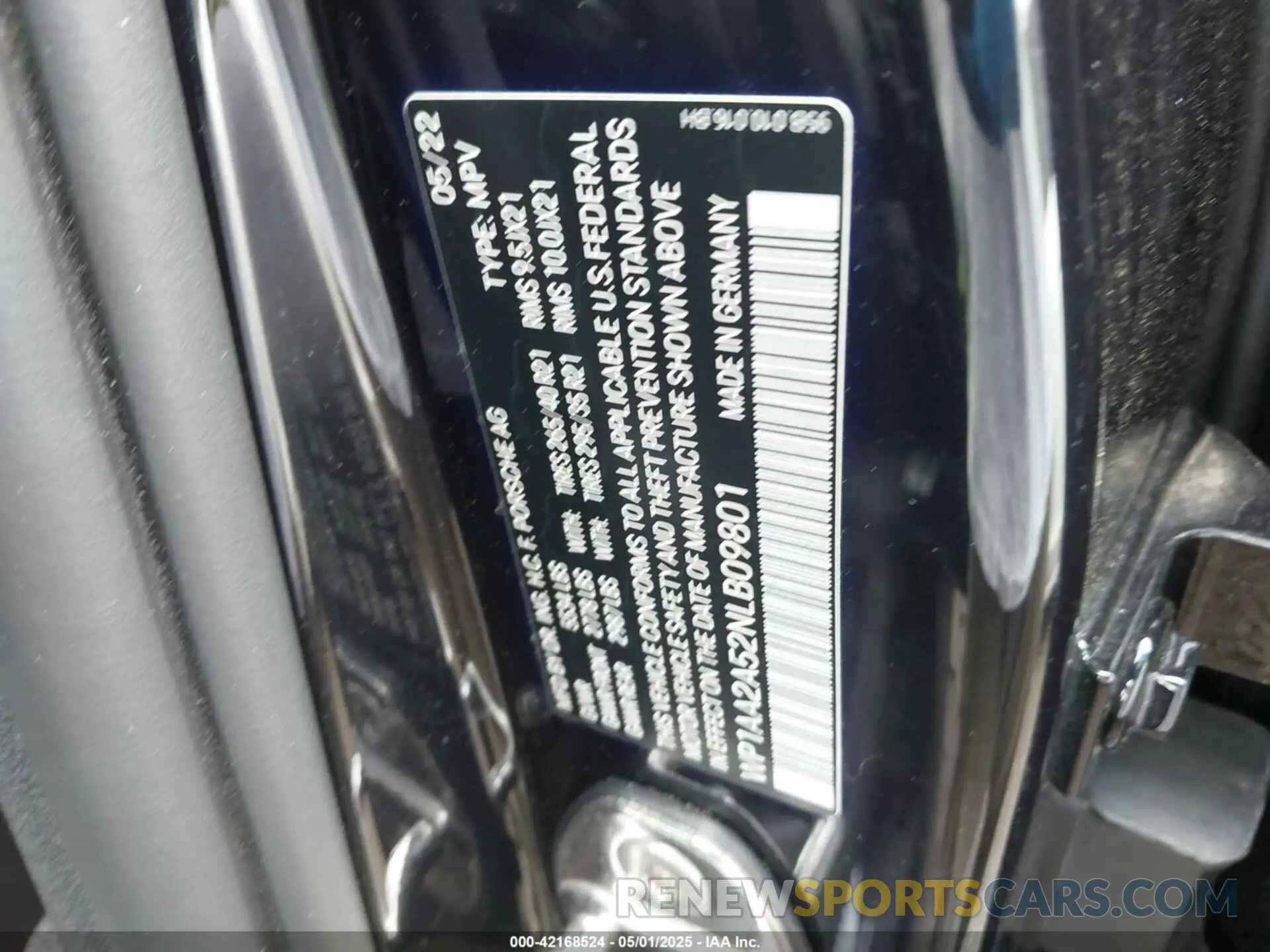 9 Photograph of a damaged car WP1AA2A52NLB09801 PORSCHE MACAN 2022