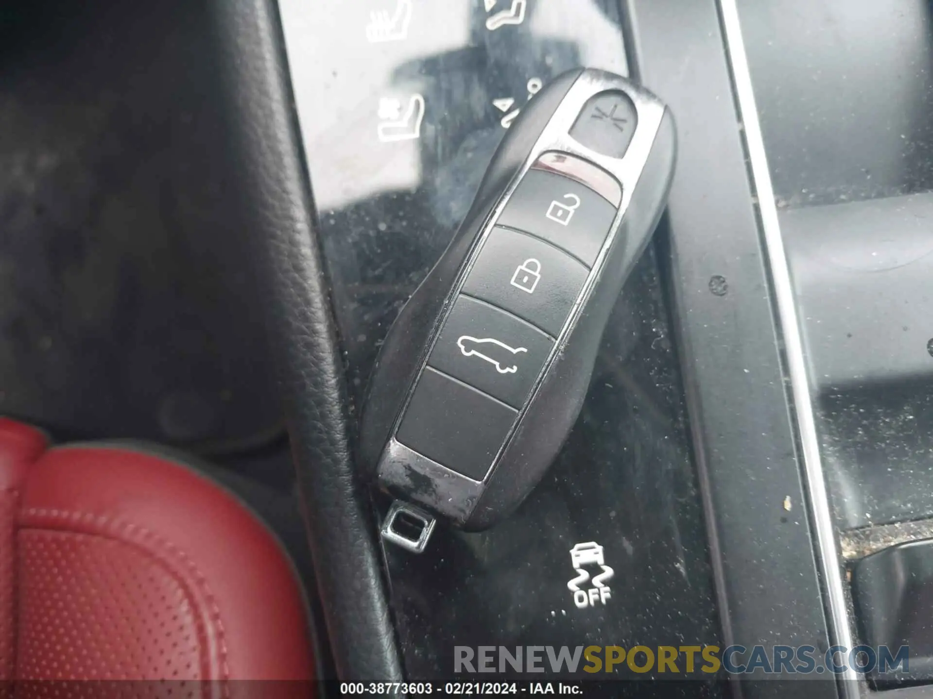 11 Photograph of a damaged car WP1AA2A53NLB02842 PORSCHE MACAN 2022