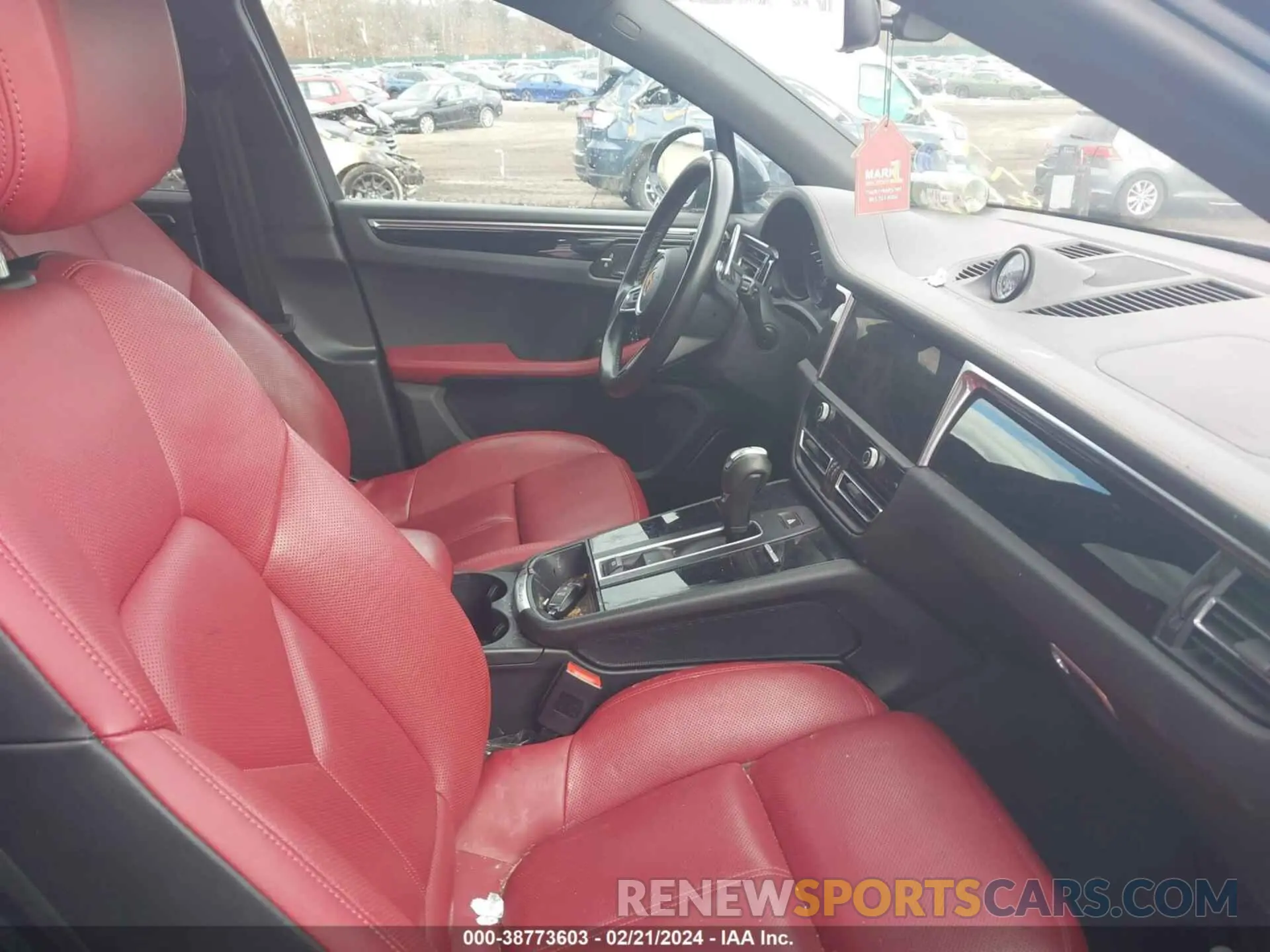 5 Photograph of a damaged car WP1AA2A53NLB02842 PORSCHE MACAN 2022