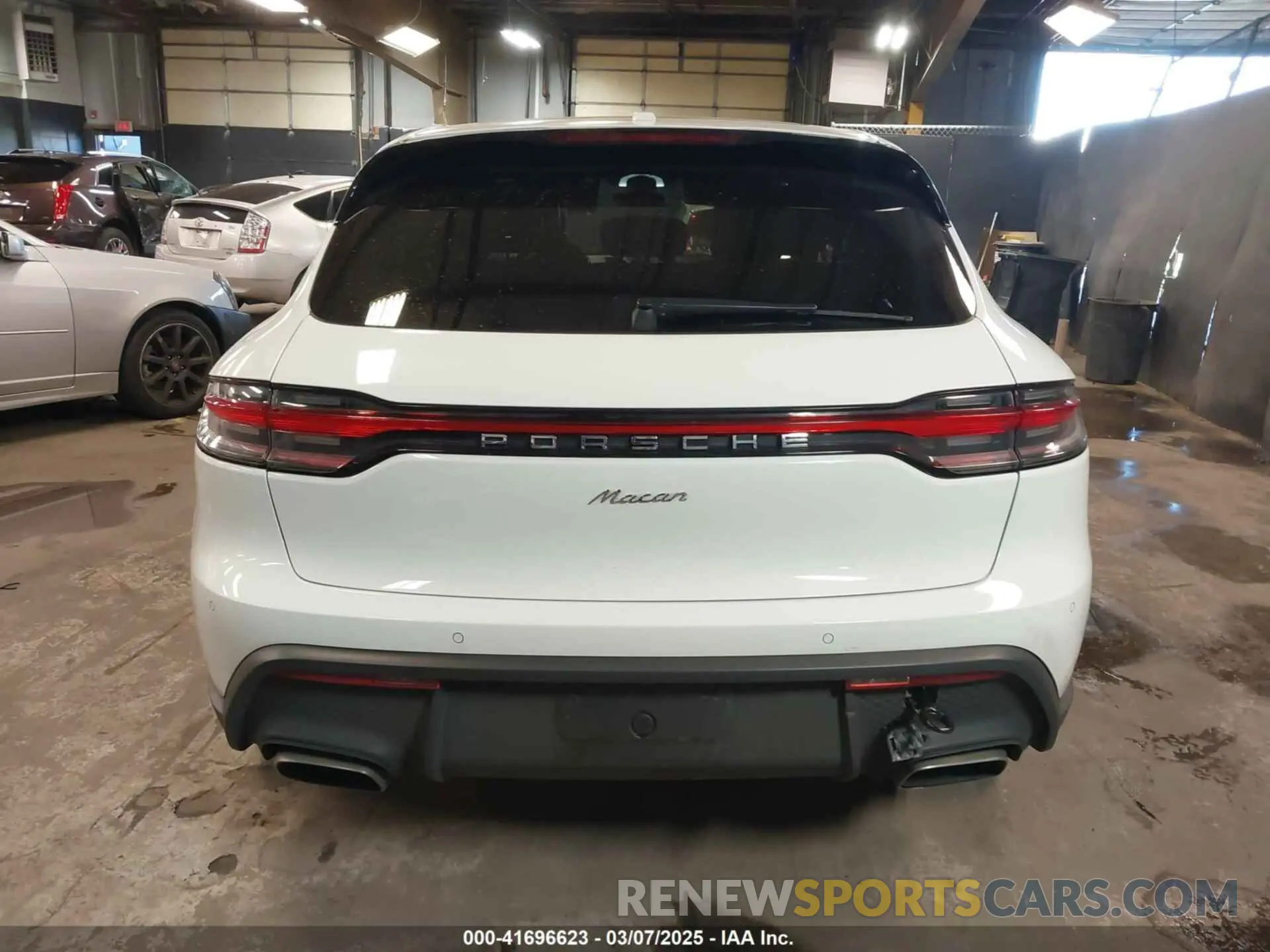16 Фотография поврежденного автомобиля WP1AA2A54NLB03594 PORSCHE MACAN 2022