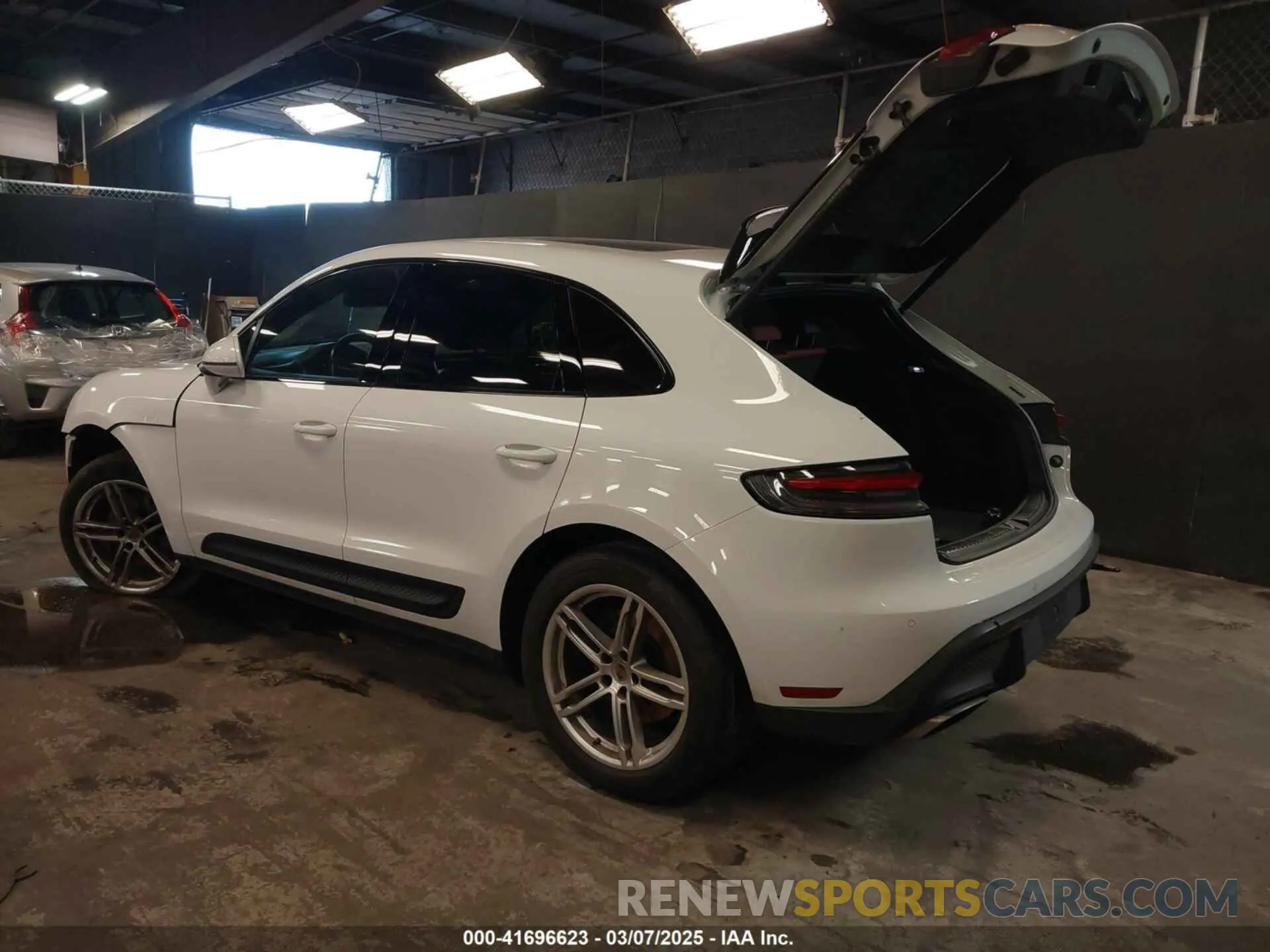 3 Фотография поврежденного автомобиля WP1AA2A54NLB03594 PORSCHE MACAN 2022