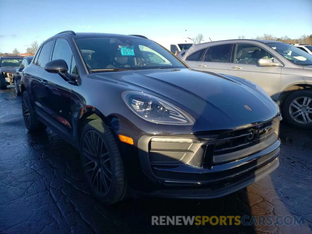 4 Photograph of a damaged car WP1AA2A54NLB07905 PORSCHE MACAN 2022
