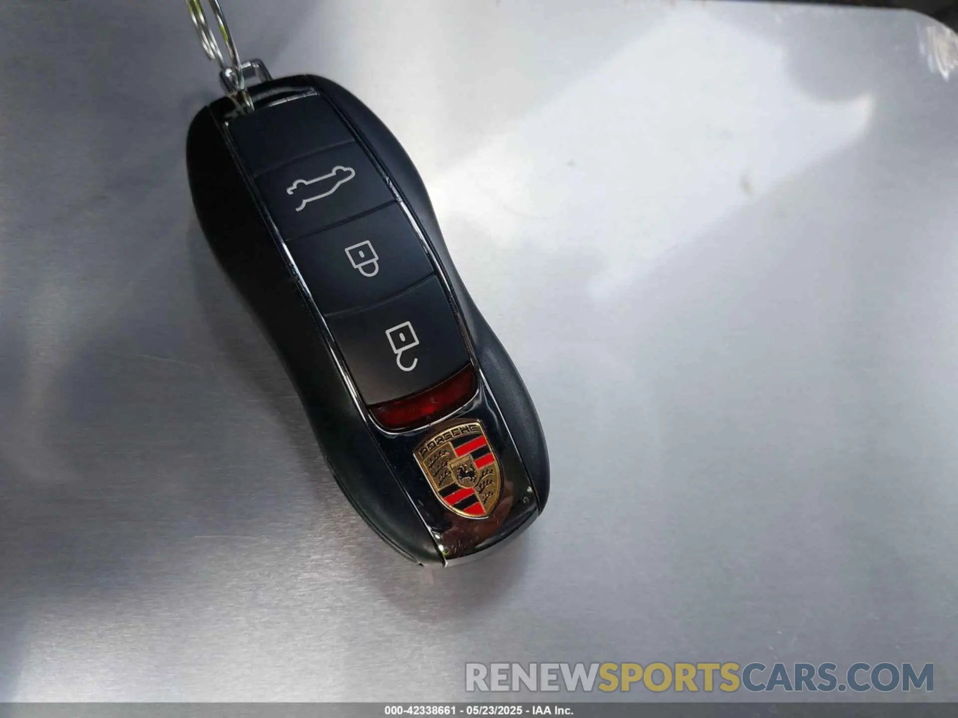 11 Photograph of a damaged car WP1AA2A55NLB00378 PORSCHE MACAN 2022