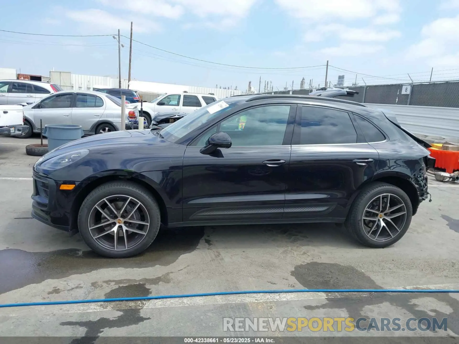 15 Photograph of a damaged car WP1AA2A55NLB00378 PORSCHE MACAN 2022