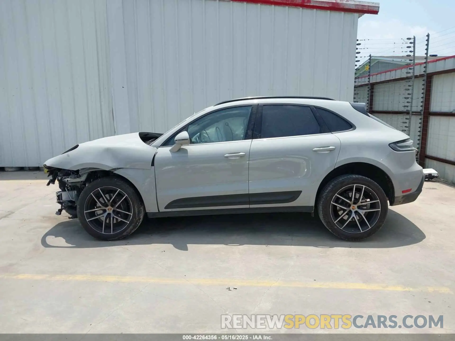 14 Photograph of a damaged car WP1AA2A56NLB11535 PORSCHE MACAN 2022