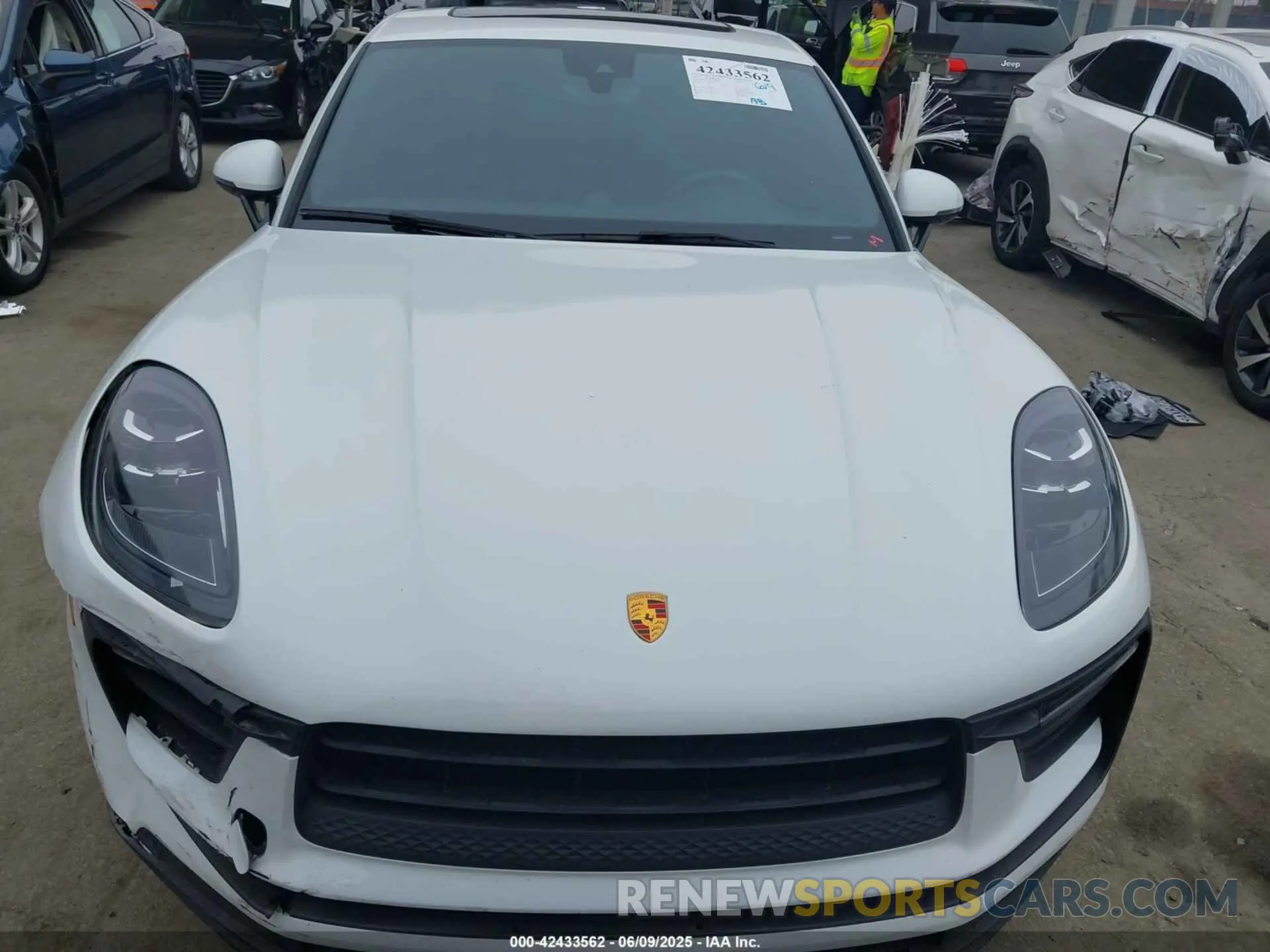 12 Photograph of a damaged car WP1AA2A58NLB06272 PORSCHE MACAN 2022