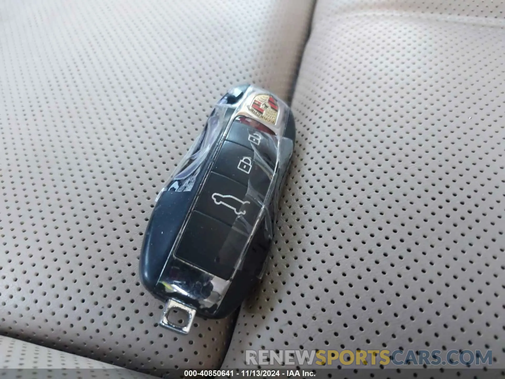11 Photograph of a damaged car WP1AA2A5XNLB07407 PORSCHE MACAN 2022