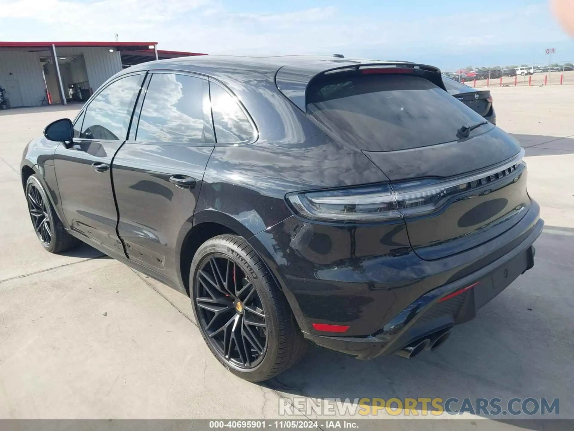 3 Фотография поврежденного автомобиля WP1AF2A52NLB32416 PORSCHE MACAN 2022