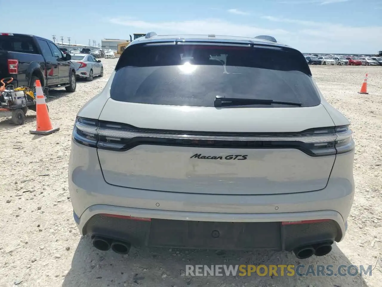 6 Photograph of a damaged car WP1AF2A56NLB31575 PORSCHE MACAN 2022