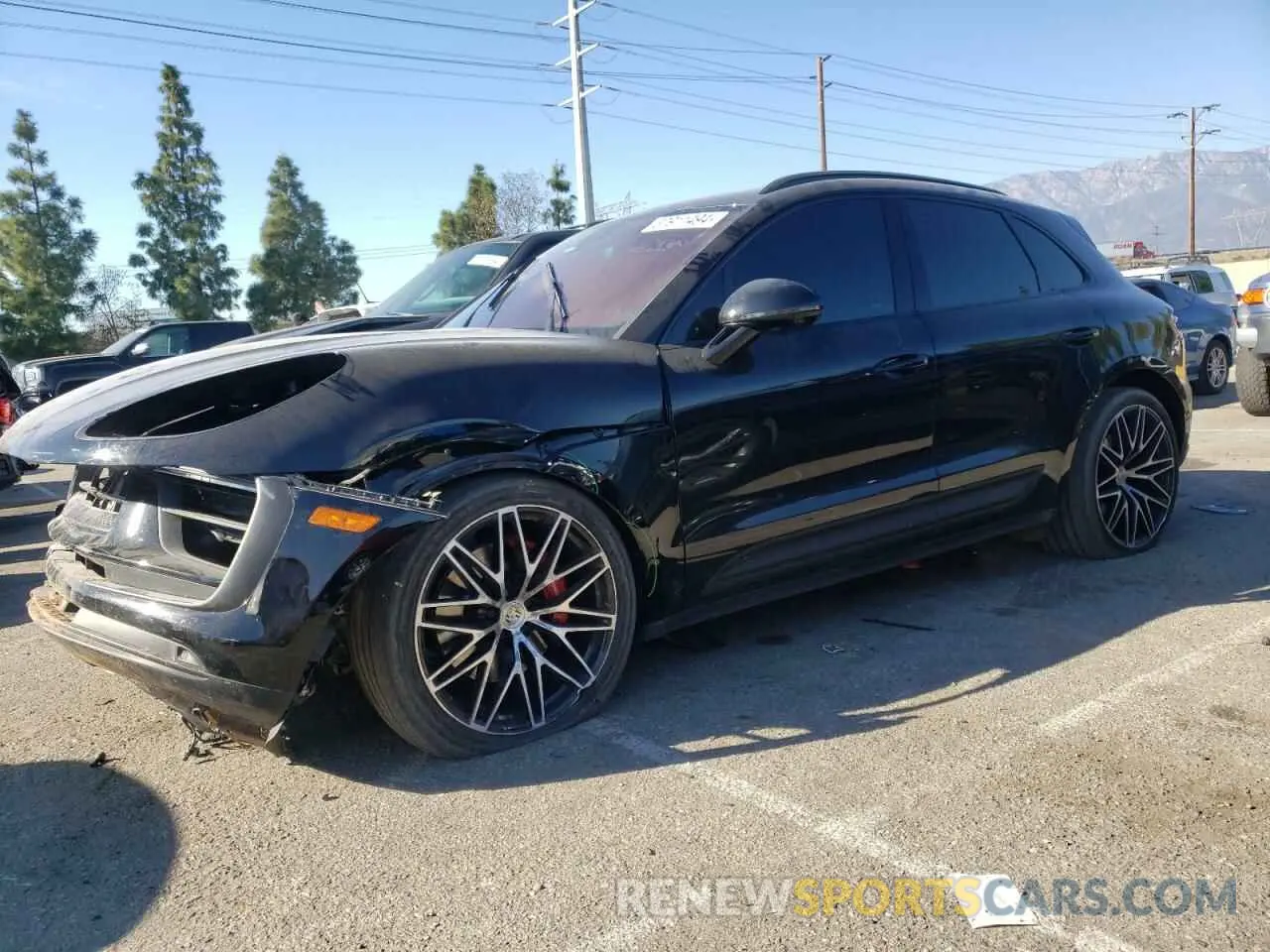 1 Photograph of a damaged car WP1AG2A56NLB23666 PORSCHE MACAN 2022