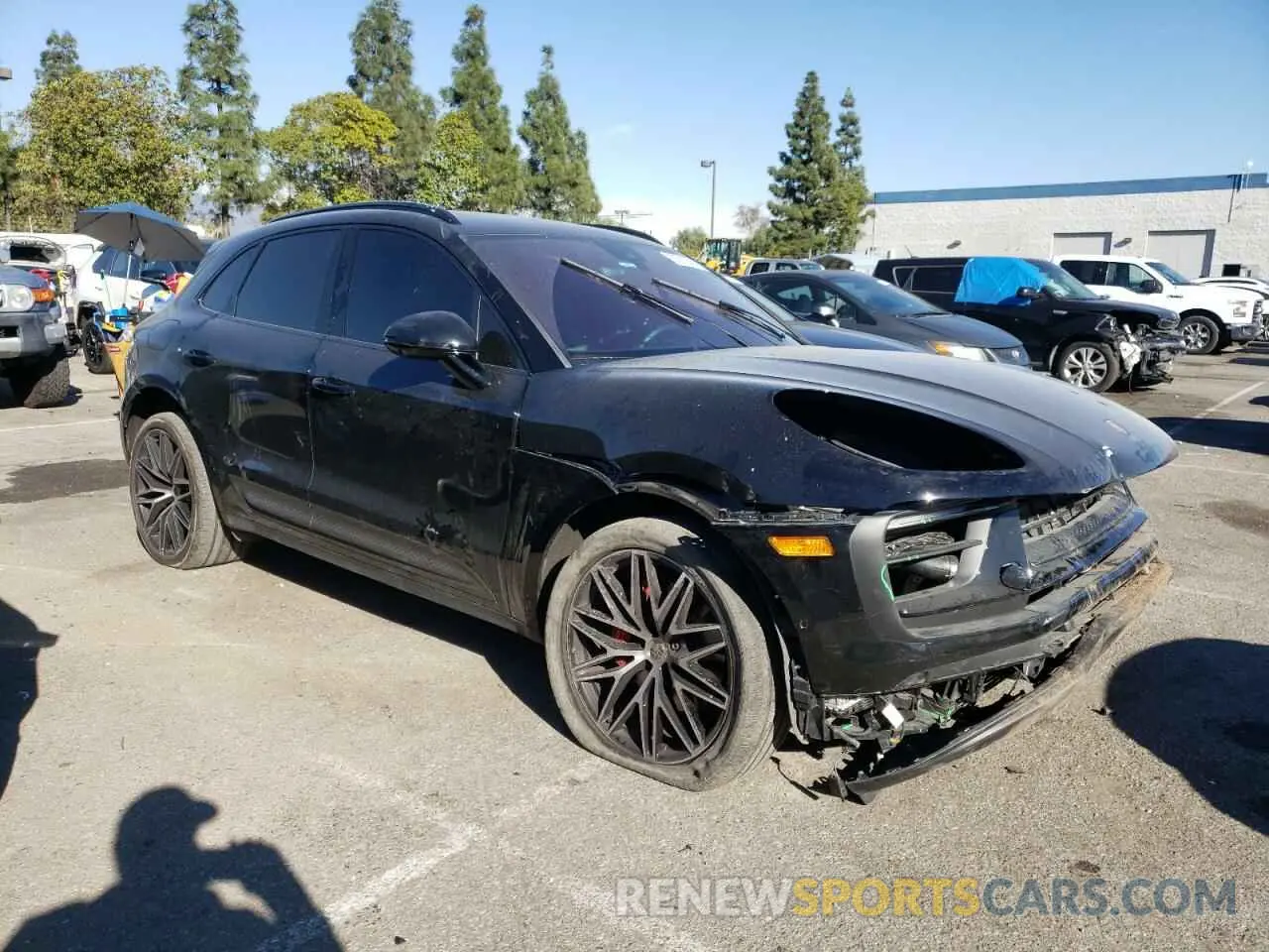 4 Photograph of a damaged car WP1AG2A56NLB23666 PORSCHE MACAN 2022