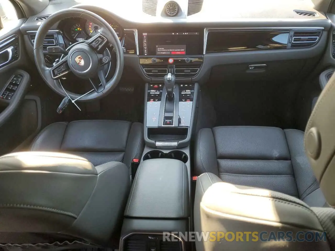 8 Photograph of a damaged car WP1AG2A56NLB24641 PORSCHE MACAN 2022