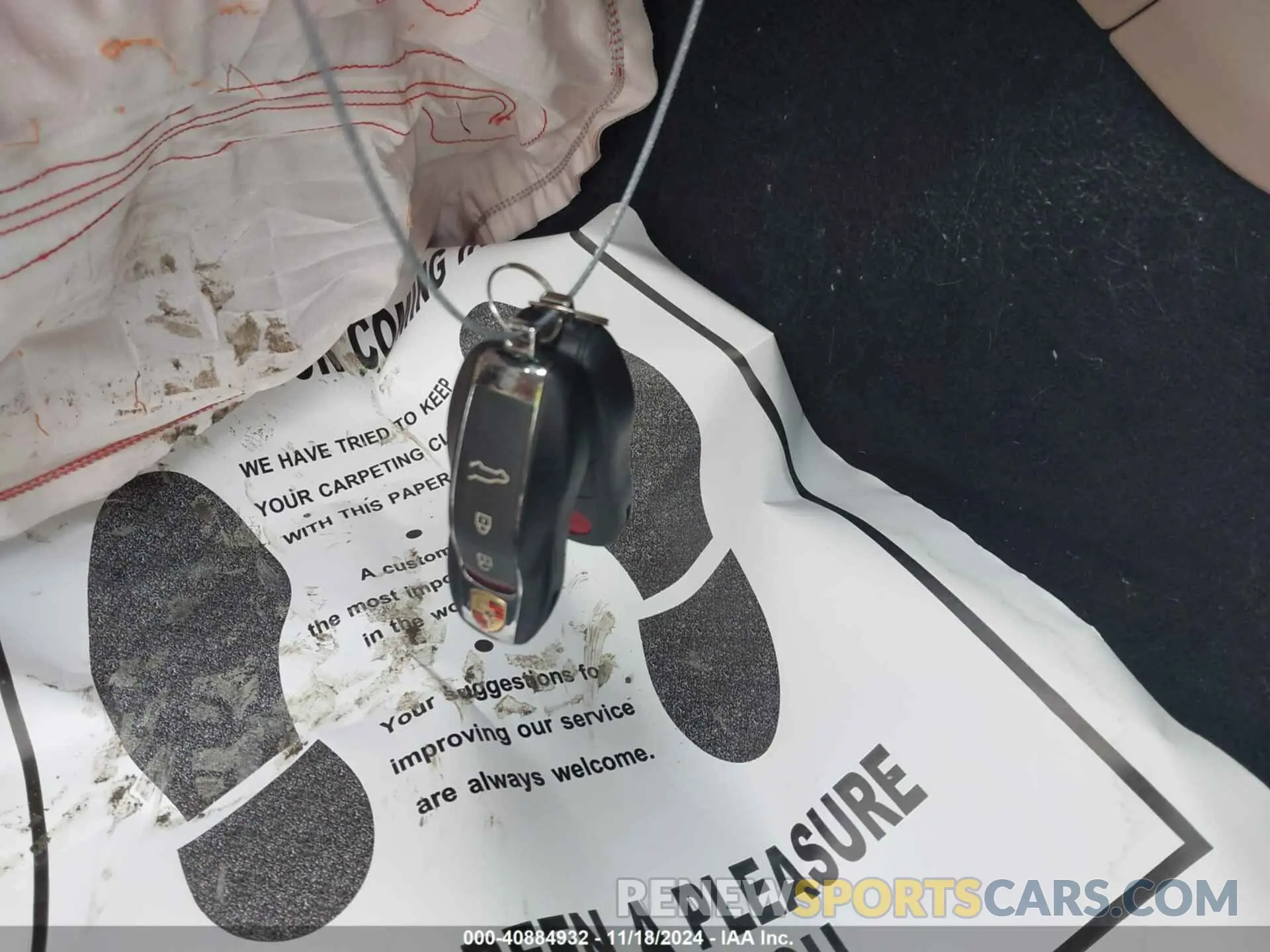 11 Photograph of a damaged car WP1AG2A57NLB22154 PORSCHE MACAN 2022