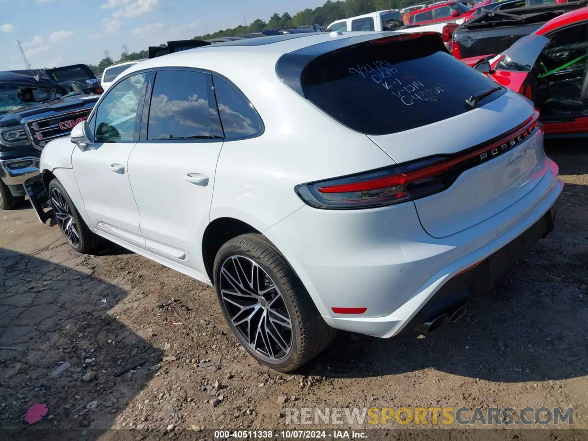 3 Photograph of a damaged car WP1AG2A58NLB21014 PORSCHE MACAN 2022
