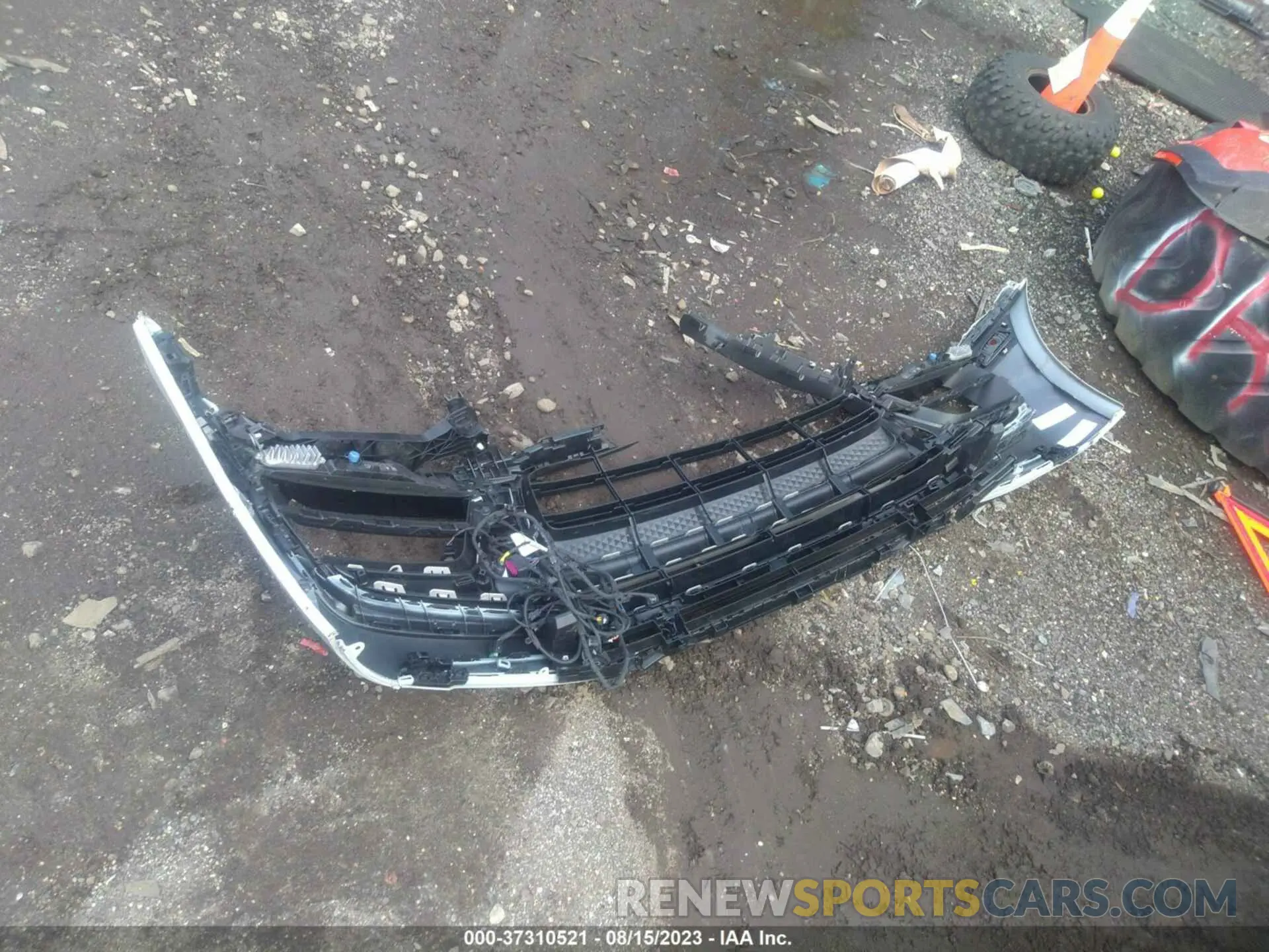 12 Photograph of a damaged car WP1AG2A59NLB24102 PORSCHE MACAN 2022