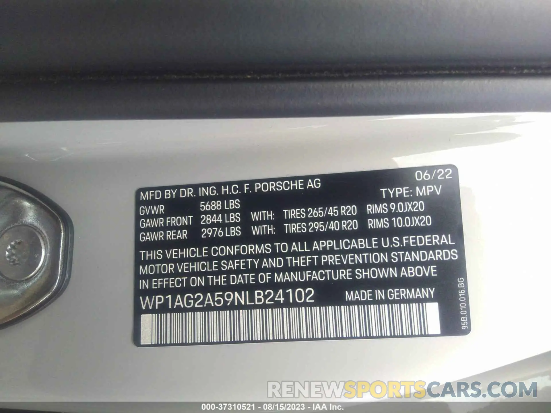 9 Photograph of a damaged car WP1AG2A59NLB24102 PORSCHE MACAN 2022