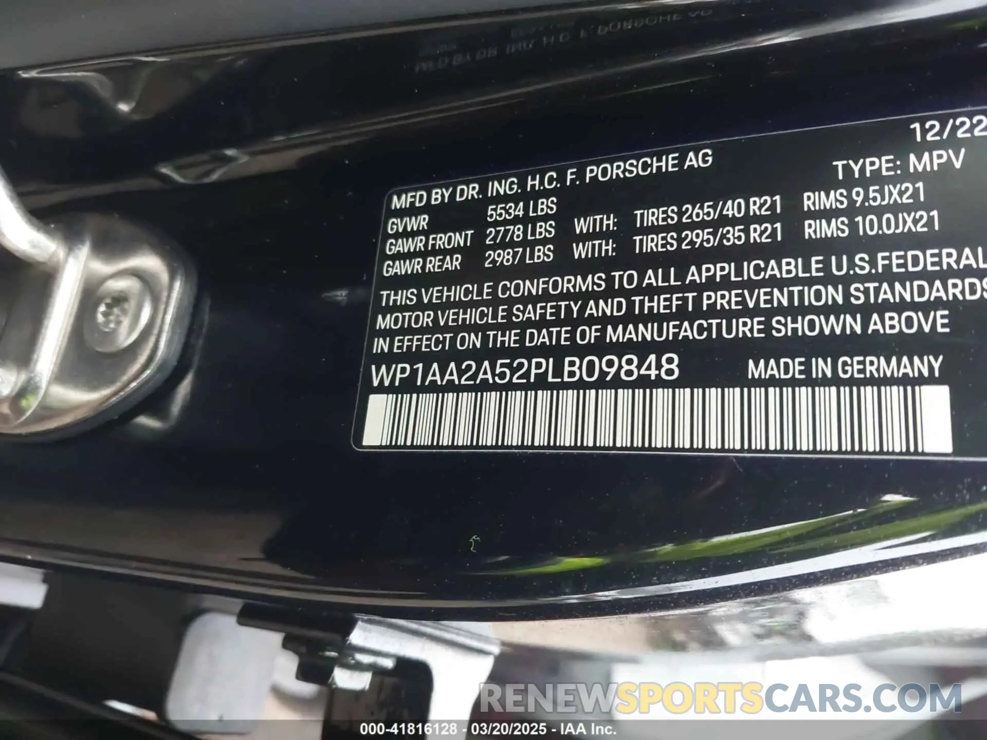 9 Photograph of a damaged car WP1AA2A52PLB09848 PORSCHE MACAN 2023
