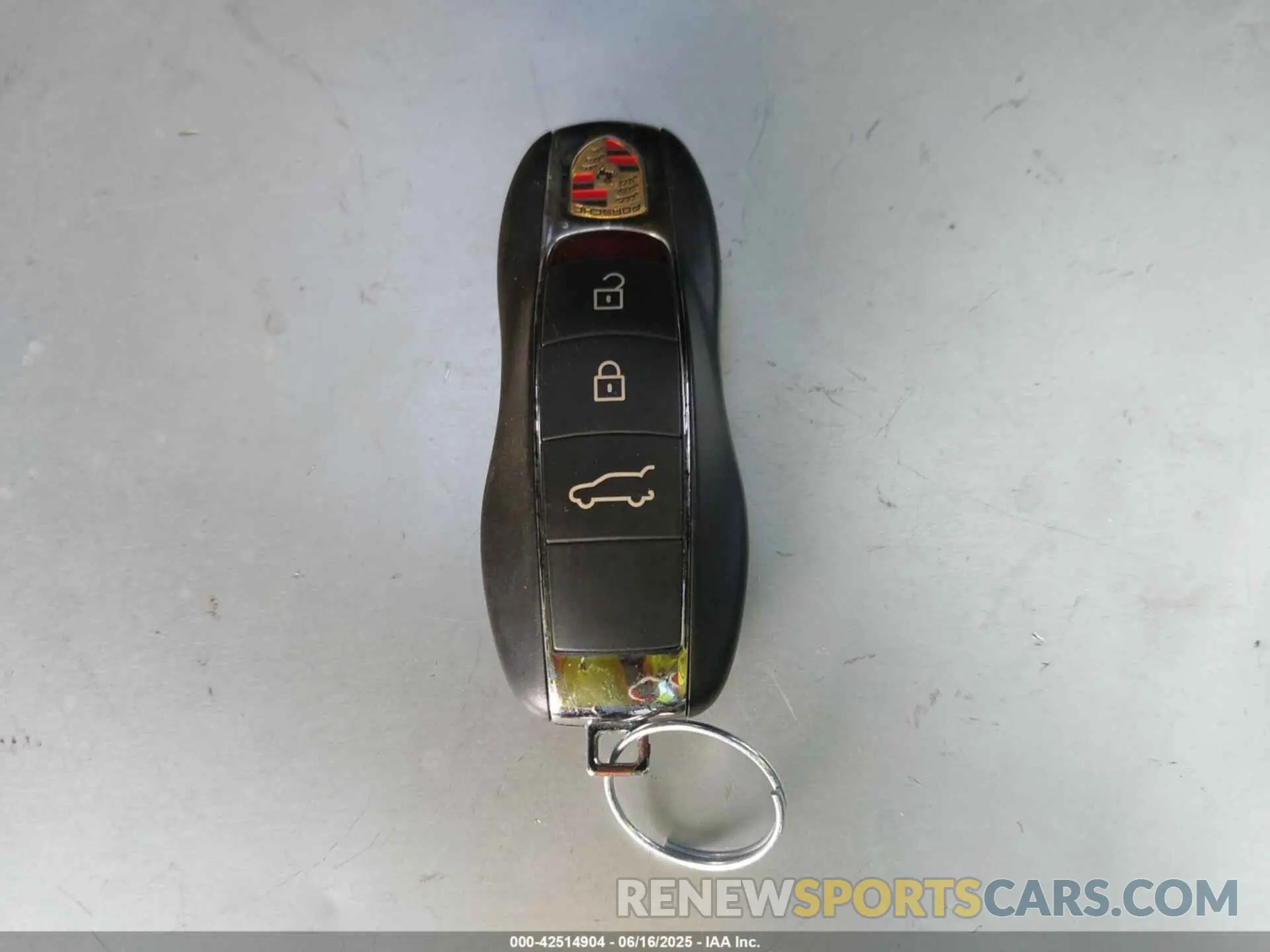 11 Фотография поврежденного автомобиля WP1AA2A54PLB05252 PORSCHE MACAN 2023