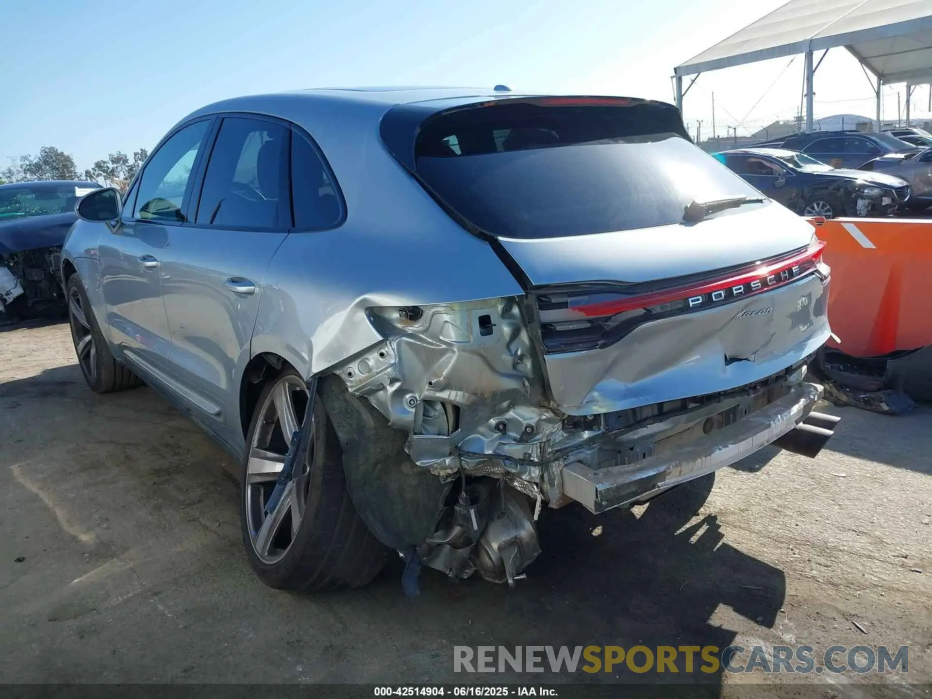 3 Фотография поврежденного автомобиля WP1AA2A54PLB05252 PORSCHE MACAN 2023