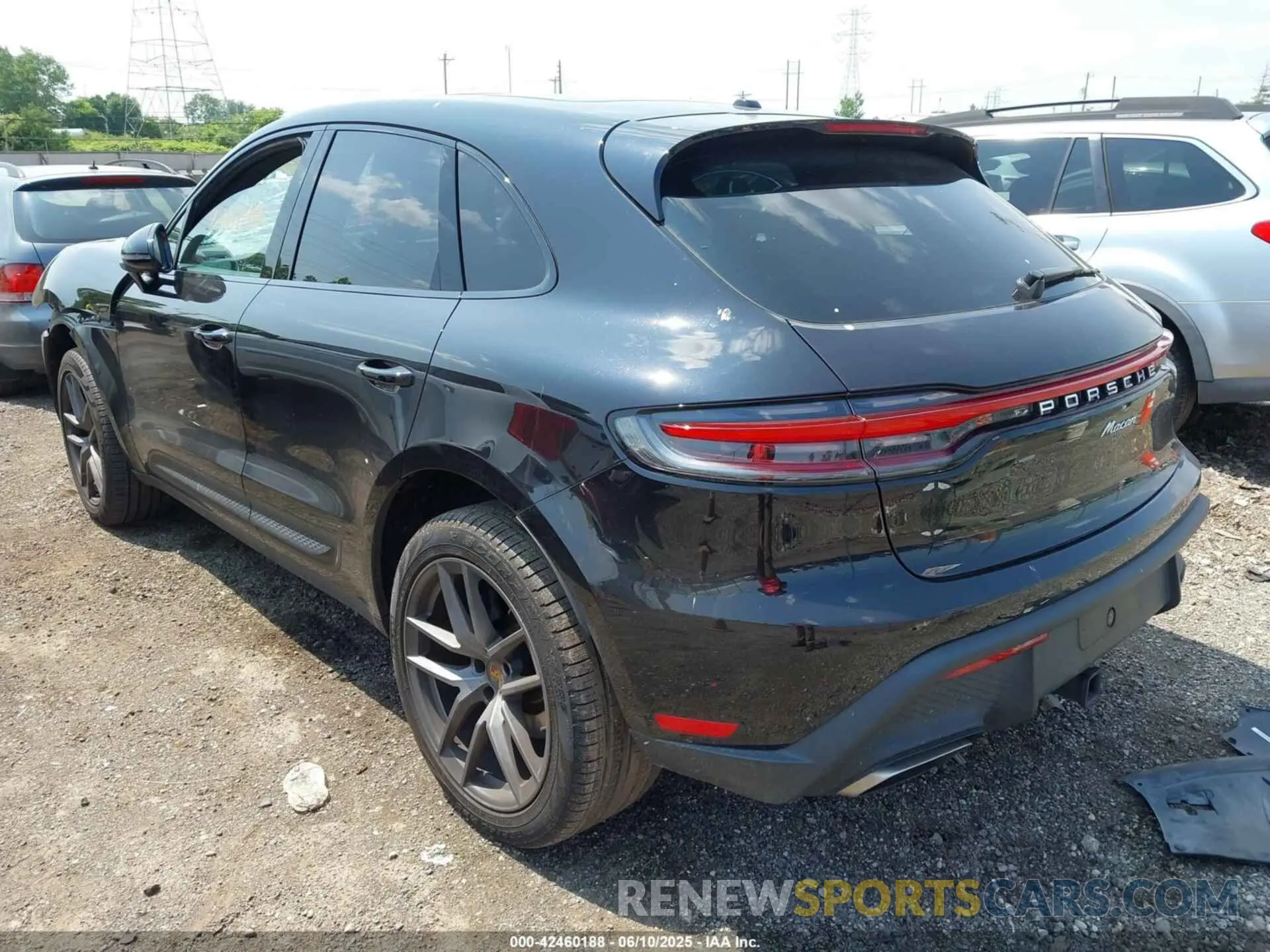 3 Фотография поврежденного автомобиля WP1AA2A56PLB03471 PORSCHE MACAN 2023