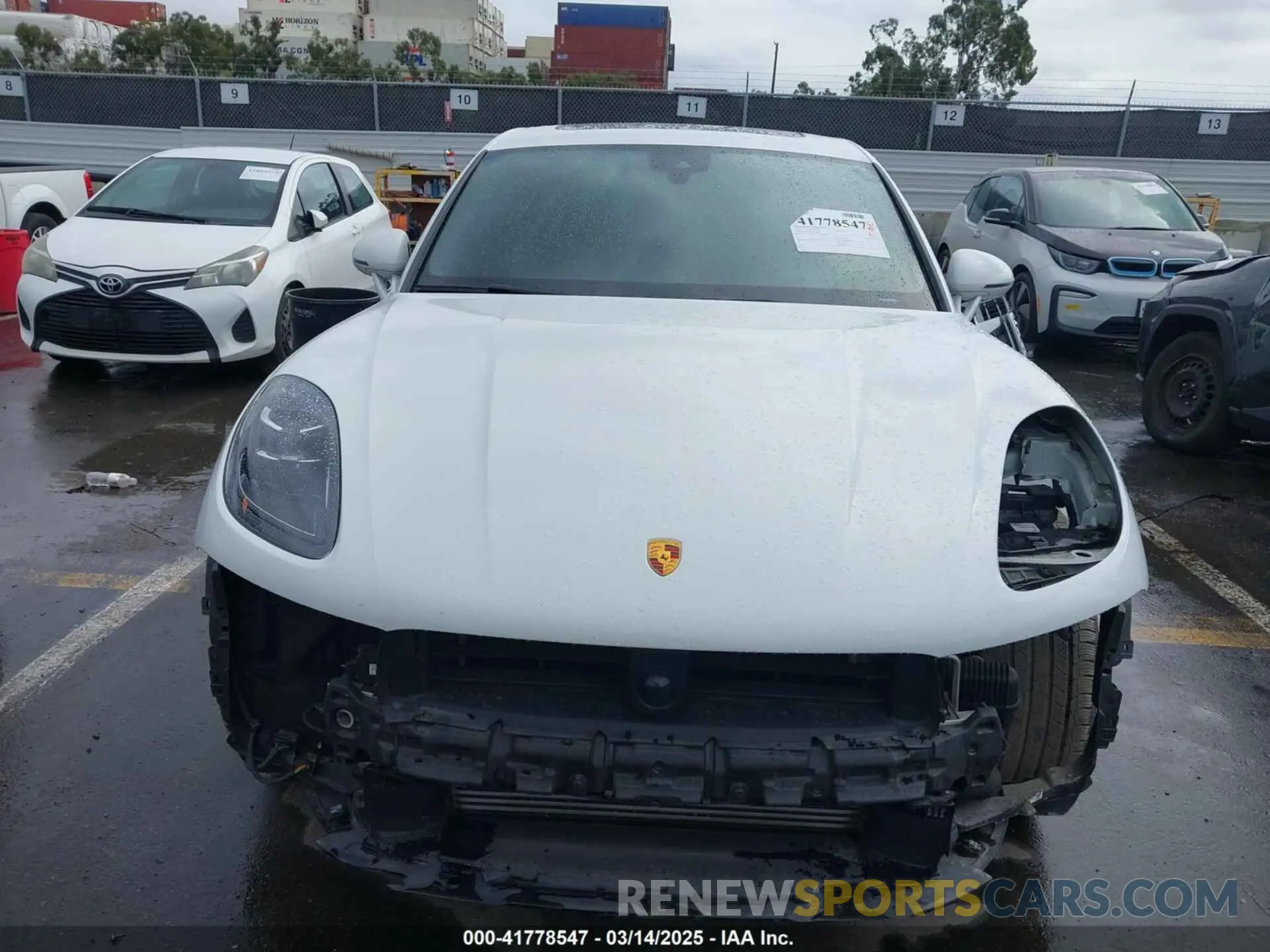 12 Фотография поврежденного автомобиля WP1AA2A56PLB17385 PORSCHE MACAN 2023