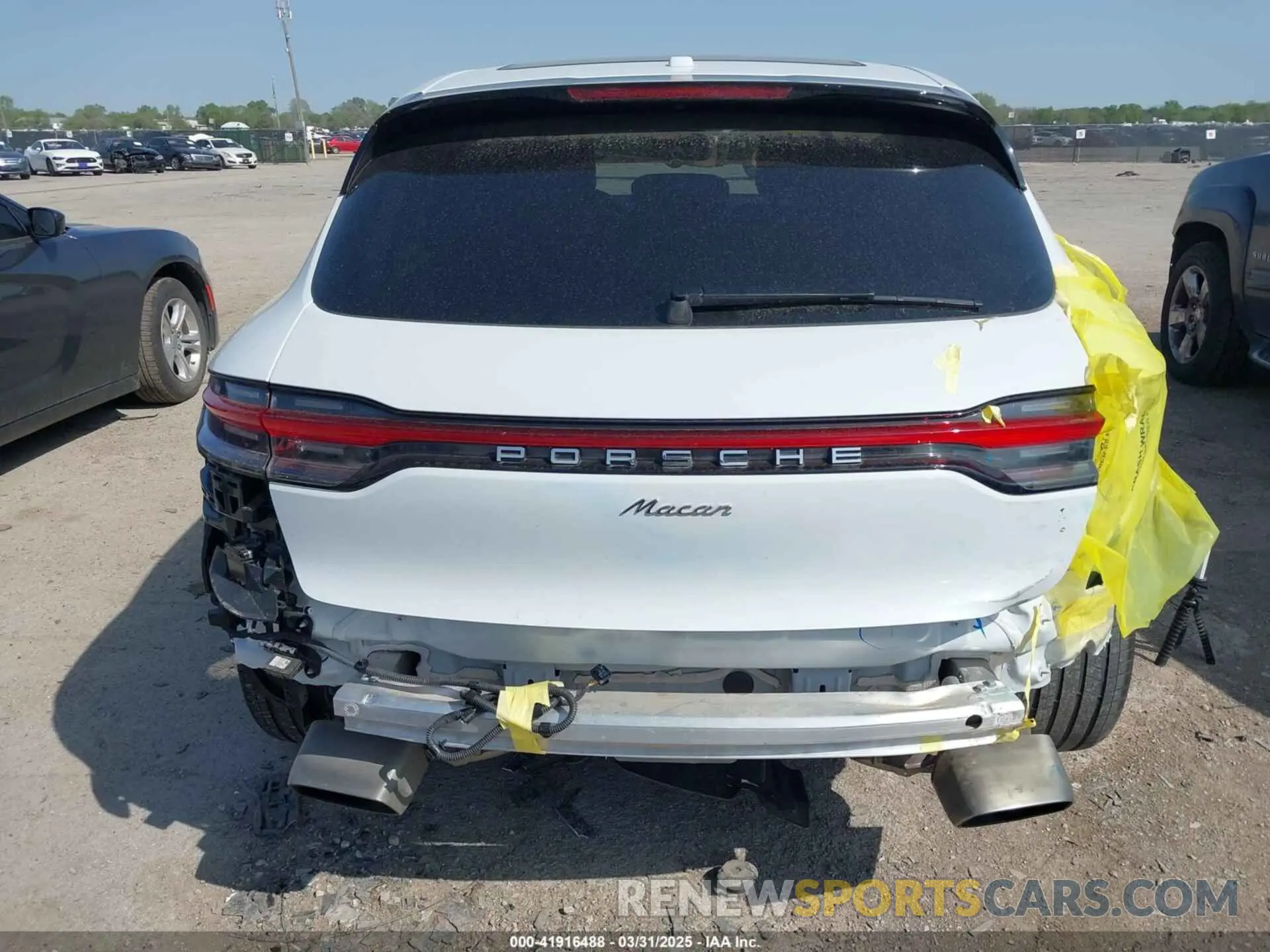 18 Photograph of a damaged car WP1AA2A57PLB21266 PORSCHE MACAN 2023
