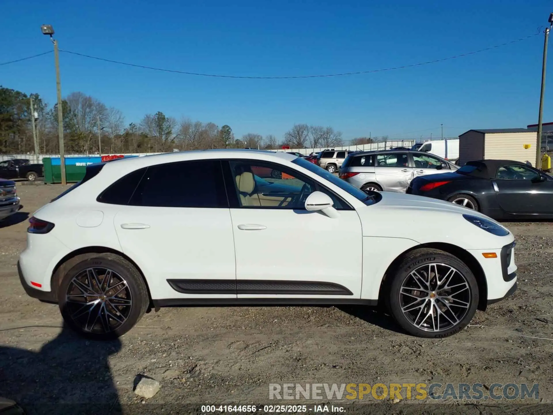 14 Фотография поврежденного автомобиля WP1AA2A58PLB05187 PORSCHE MACAN 2023
