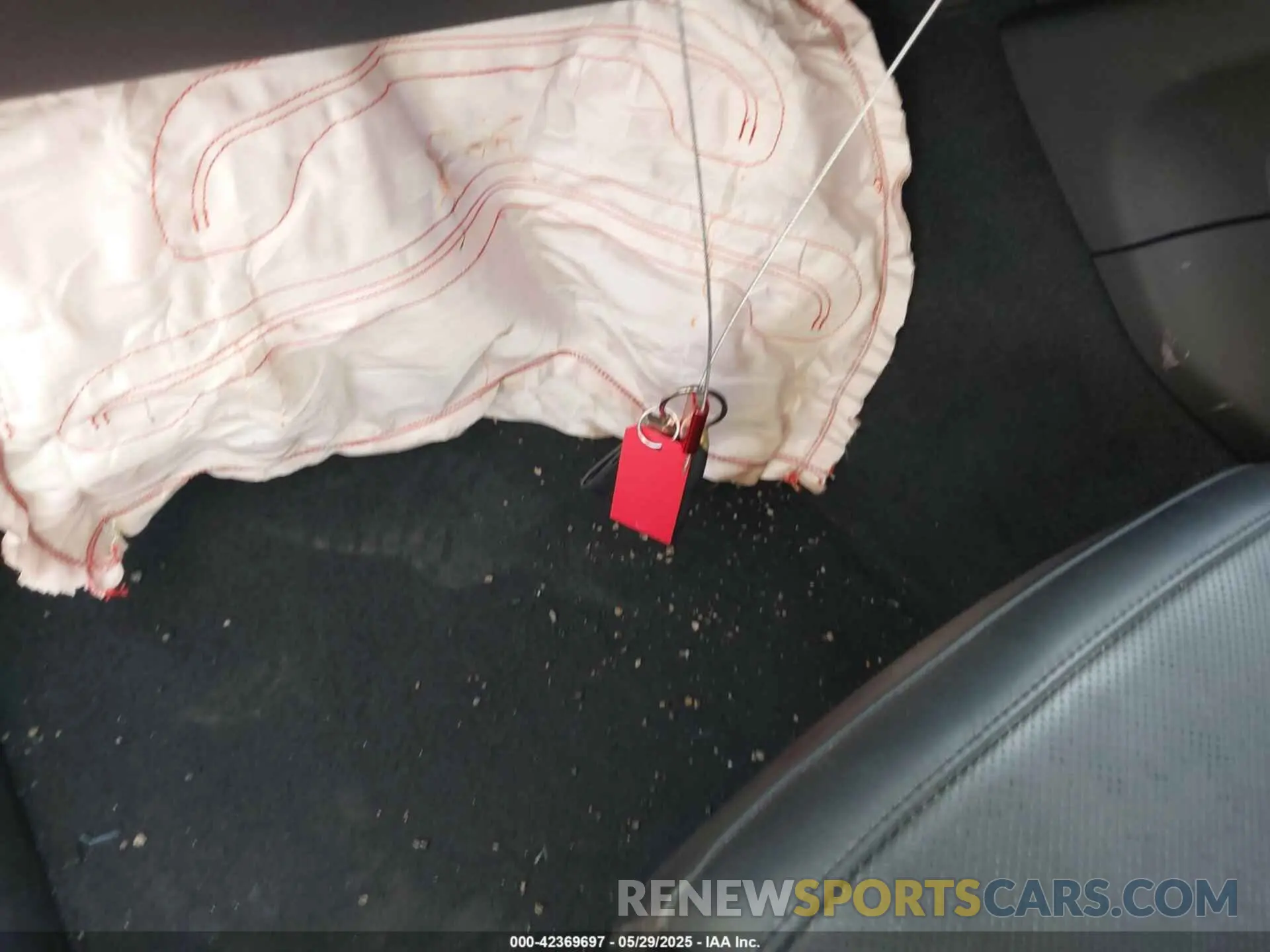 11 Photograph of a damaged car WP1AA2A58PLB21020 PORSCHE MACAN 2023
