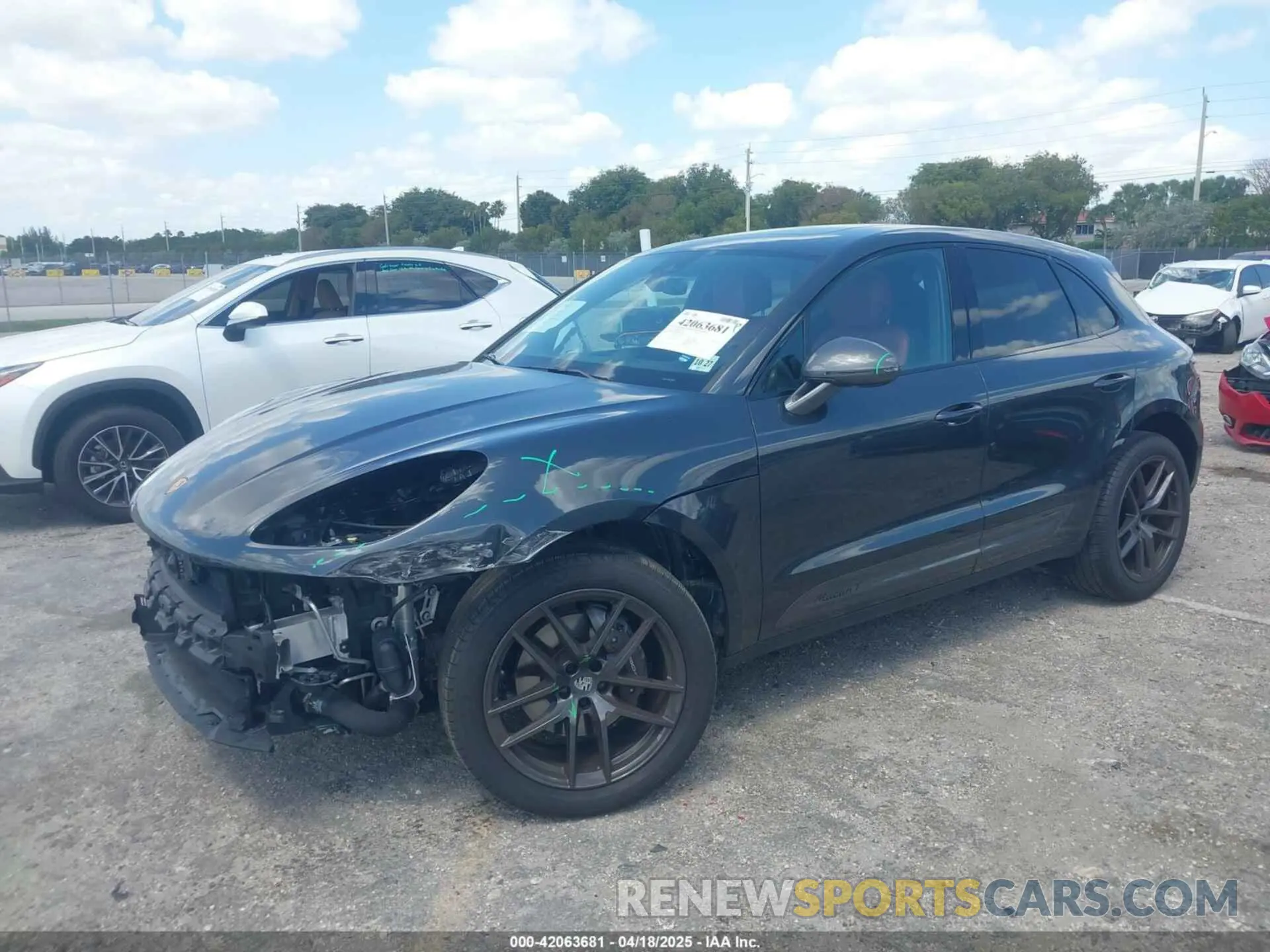 2 Фотография поврежденного автомобиля WP1AA2A5XPLB02680 PORSCHE MACAN 2023