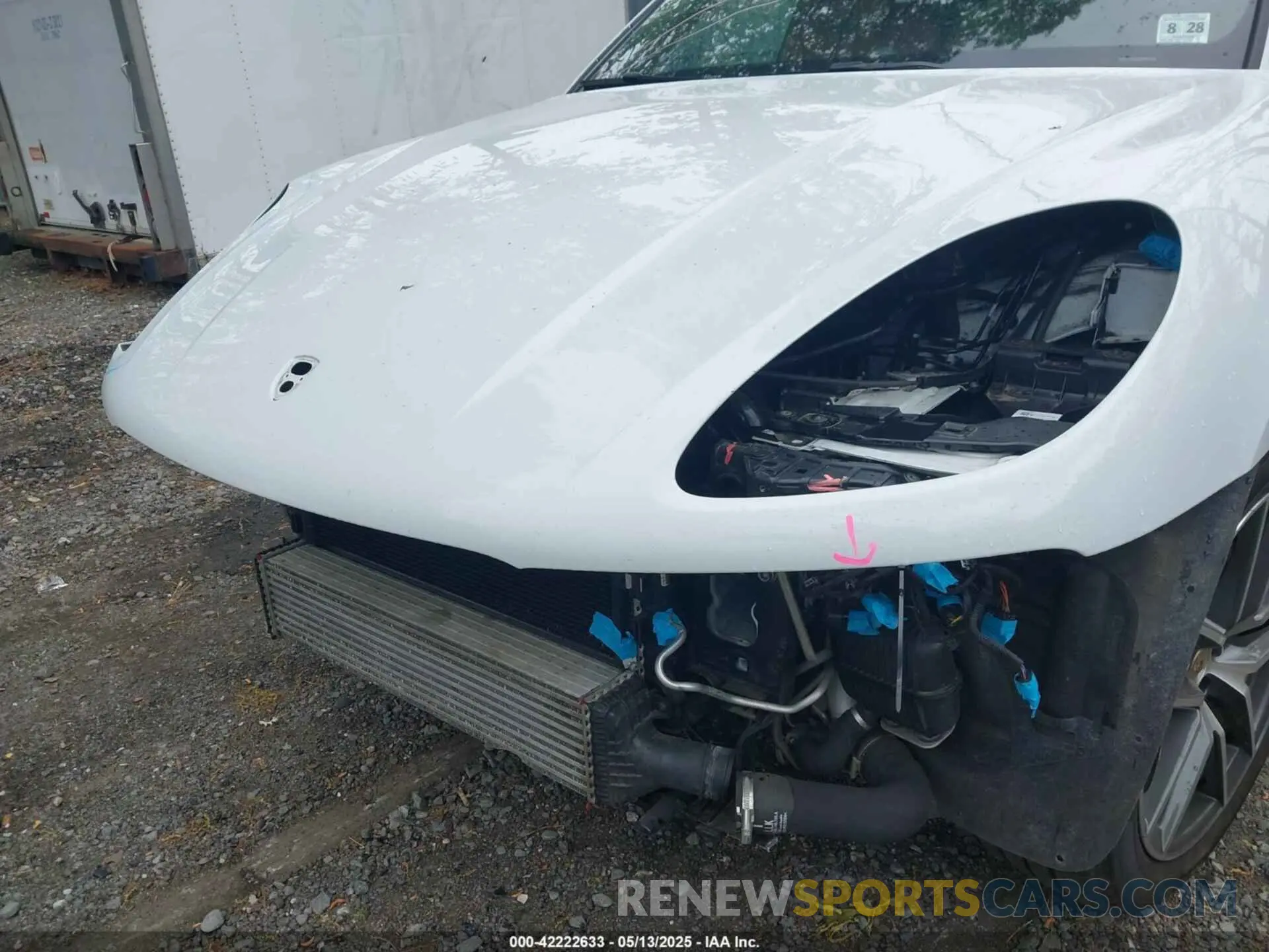 6 Photograph of a damaged car WP1AA2A5XPLB21908 PORSCHE MACAN 2023