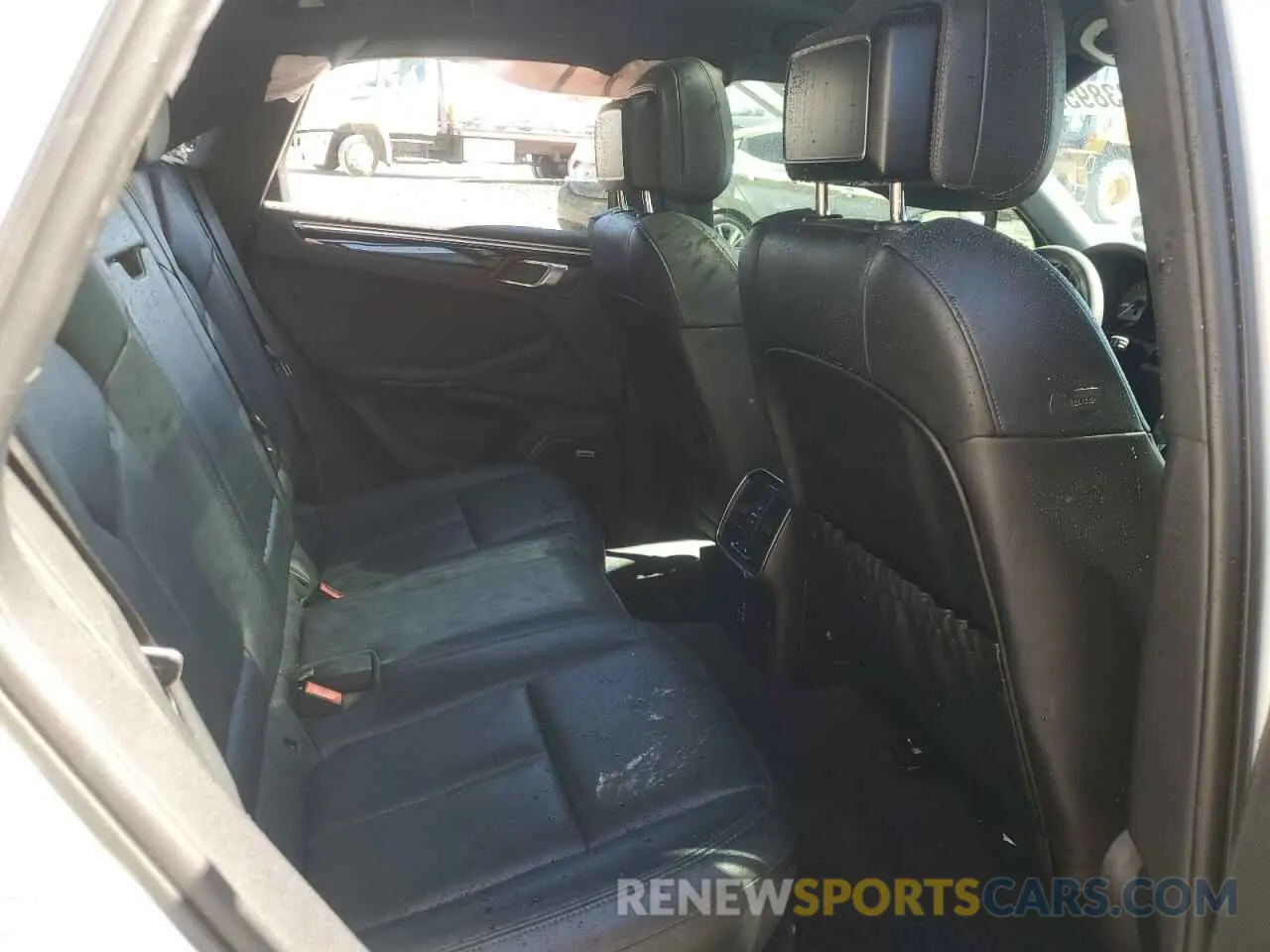 11 Photograph of a damaged car WP1AG2A50PLB36397 PORSCHE MACAN 2023