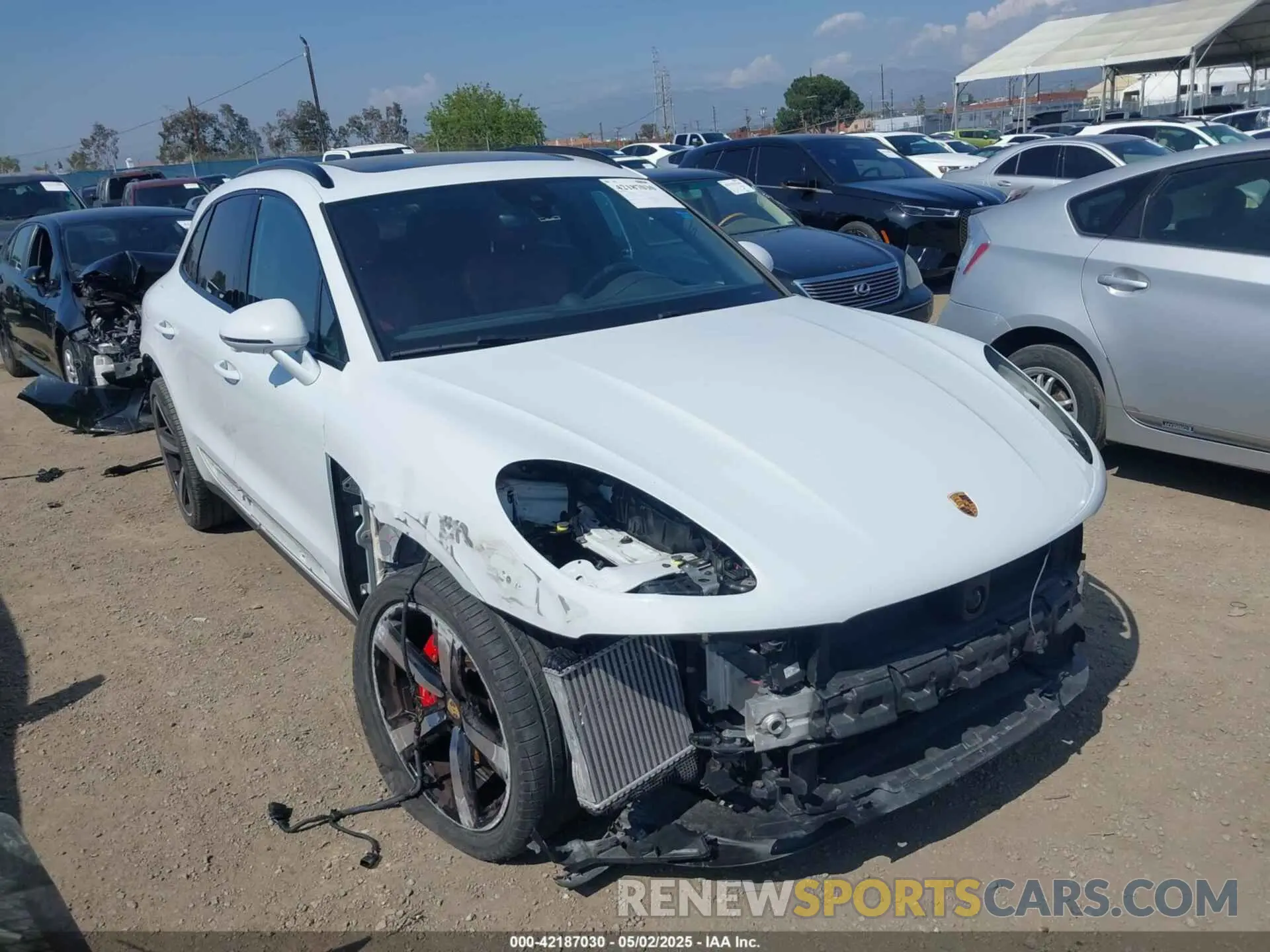 1 Photograph of a damaged car WP1AG2A50PLB38795 PORSCHE MACAN 2023