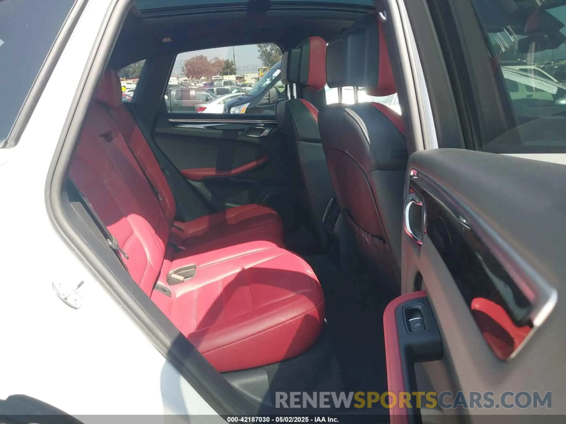 8 Photograph of a damaged car WP1AG2A50PLB38795 PORSCHE MACAN 2023