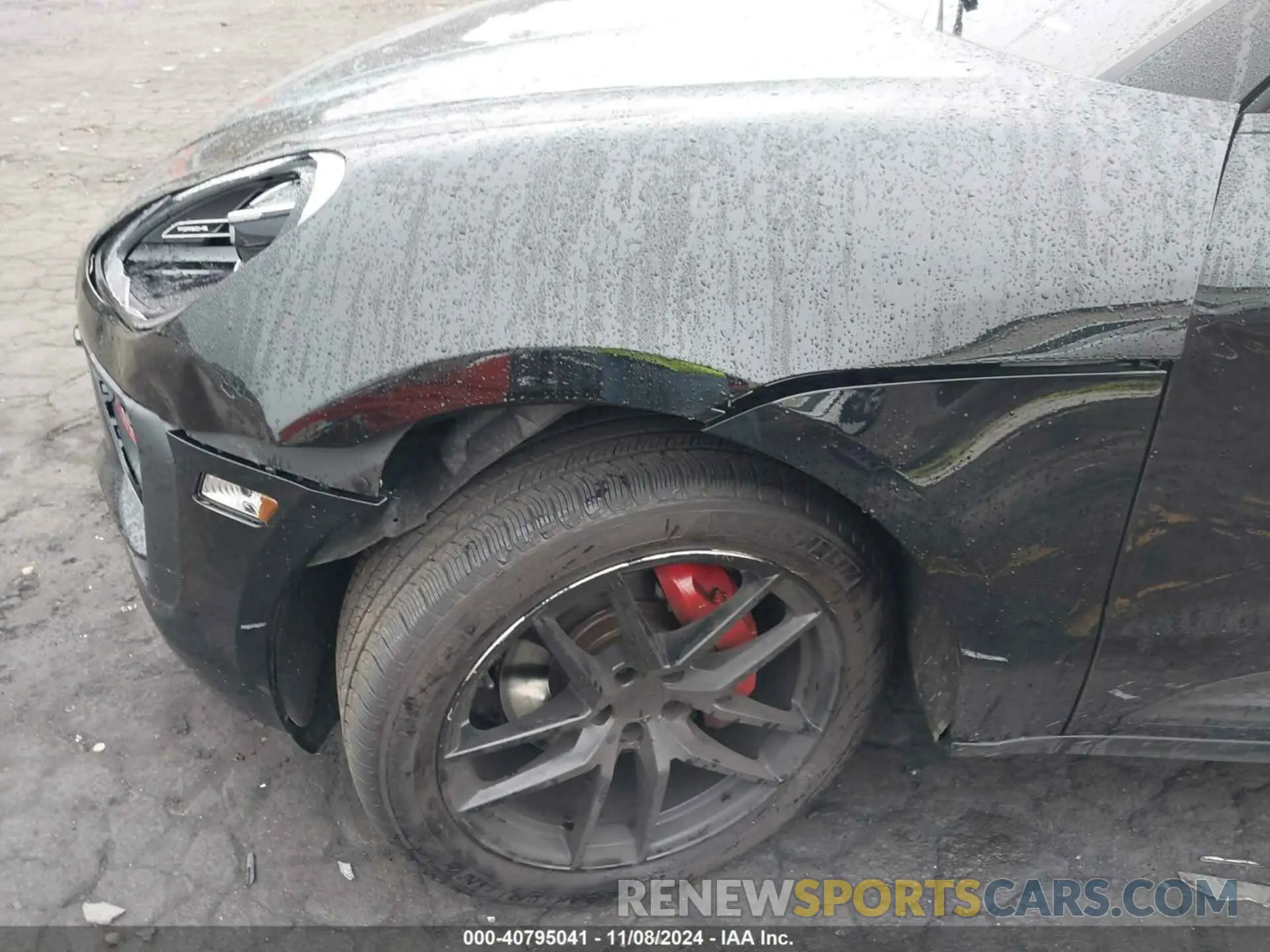 17 Фотография поврежденного автомобиля WP1AA2A50RLB02643 PORSCHE MACAN 2024