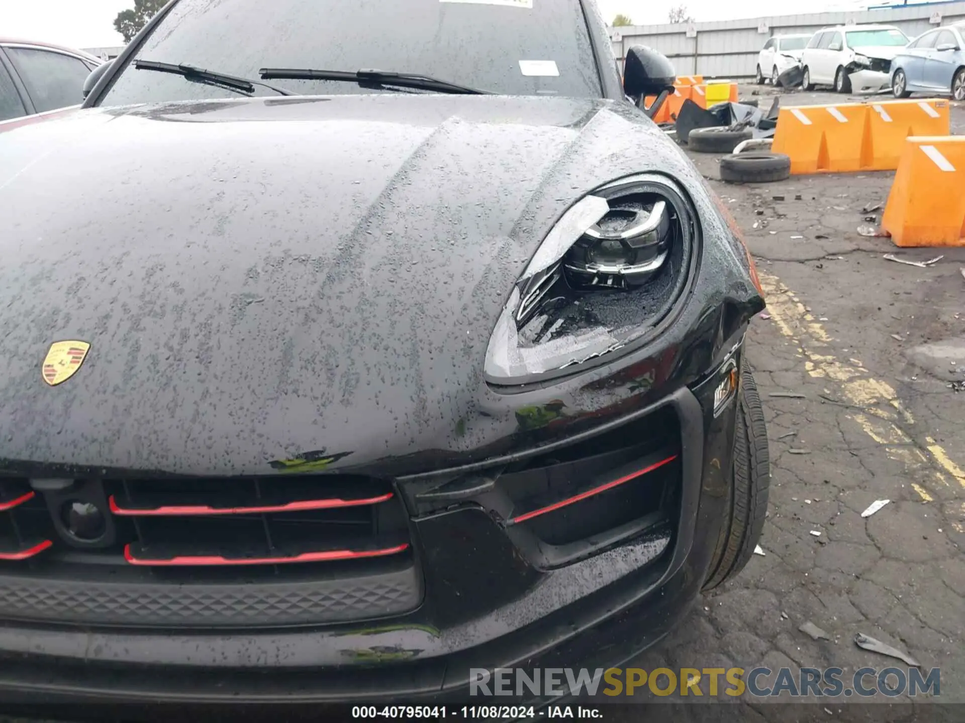 18 Фотография поврежденного автомобиля WP1AA2A50RLB02643 PORSCHE MACAN 2024