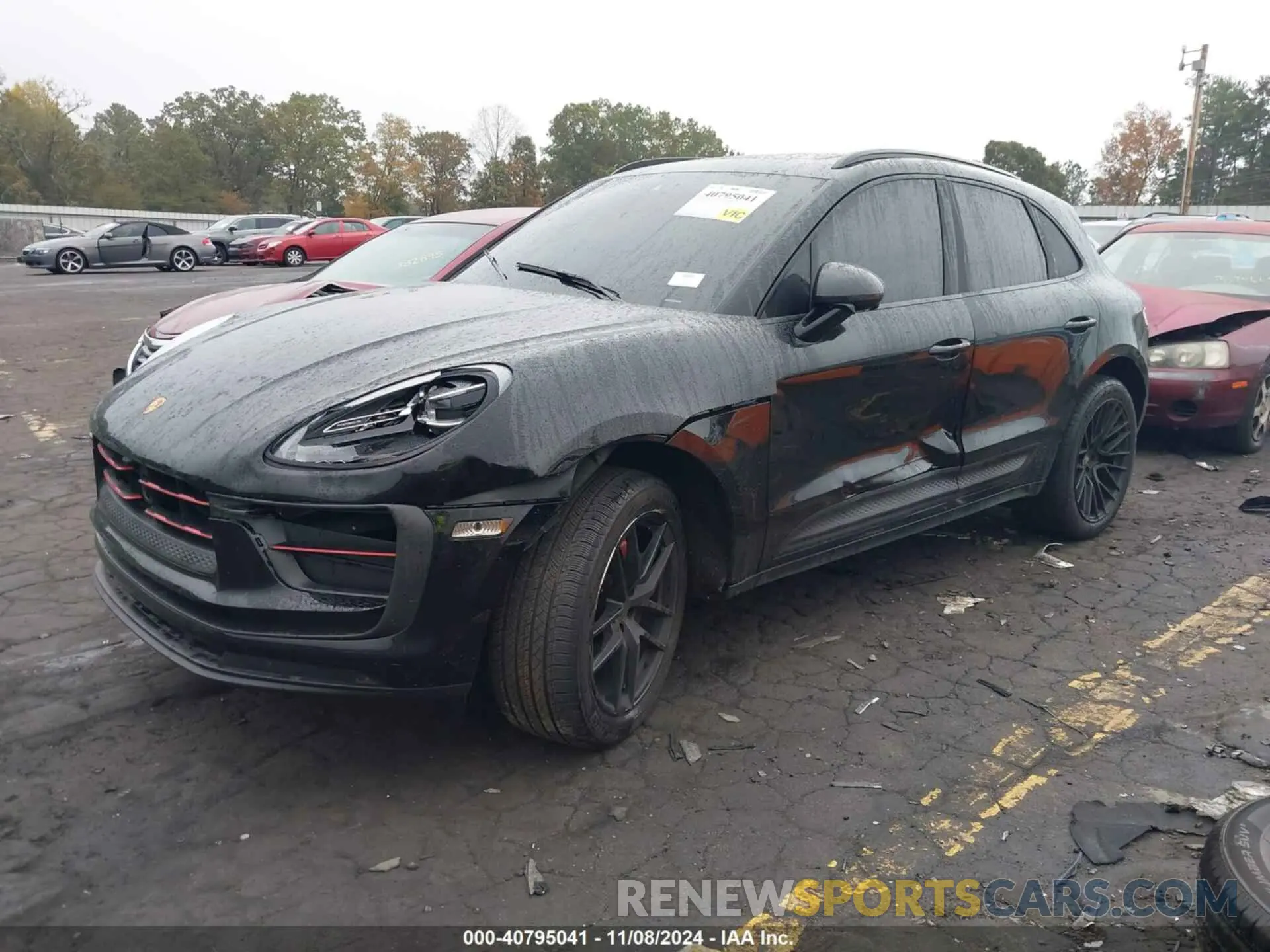 2 Фотография поврежденного автомобиля WP1AA2A50RLB02643 PORSCHE MACAN 2024