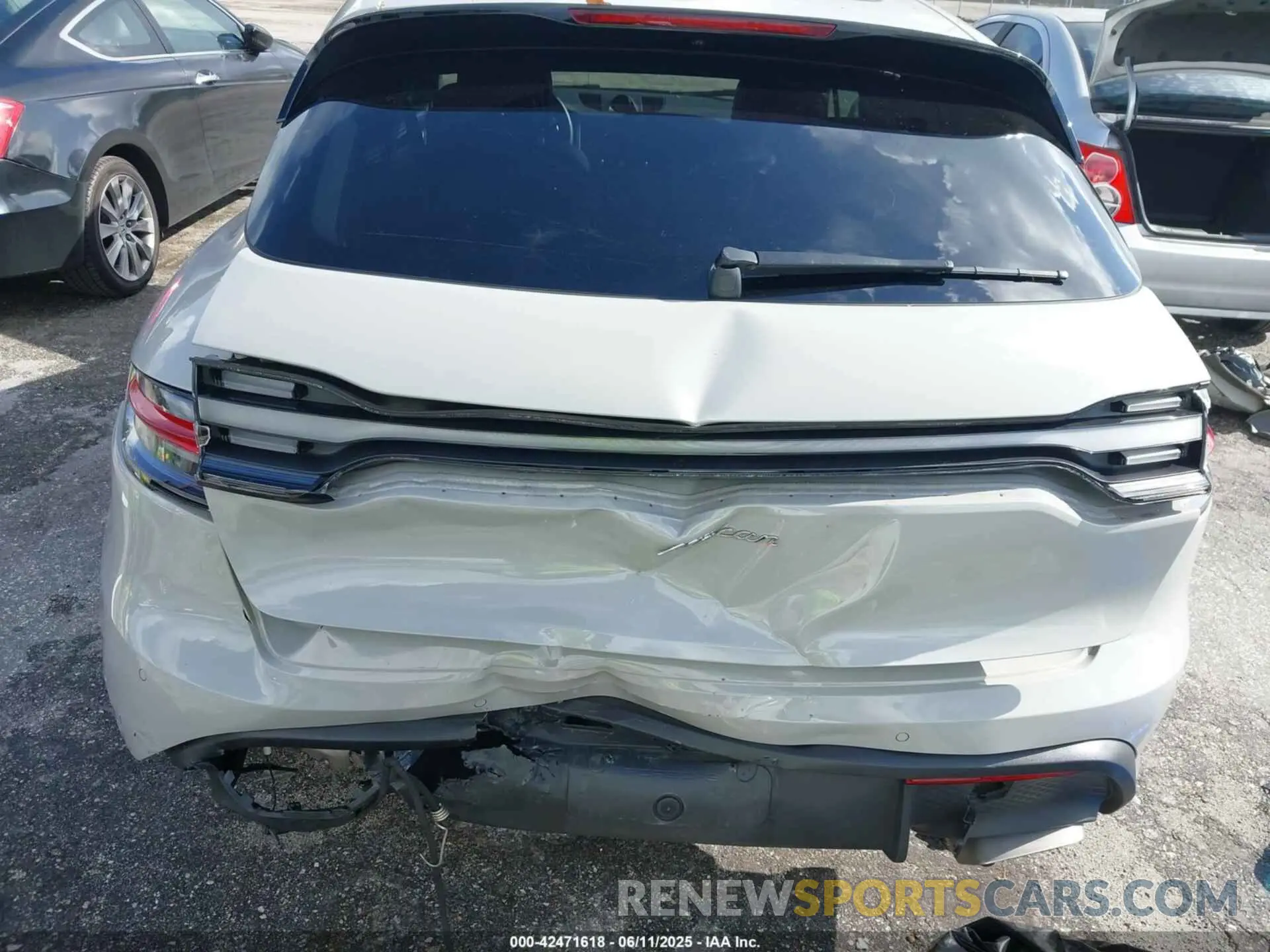 6 Photograph of a damaged car WP1AA2A51RLB04370 PORSCHE MACAN 2024
