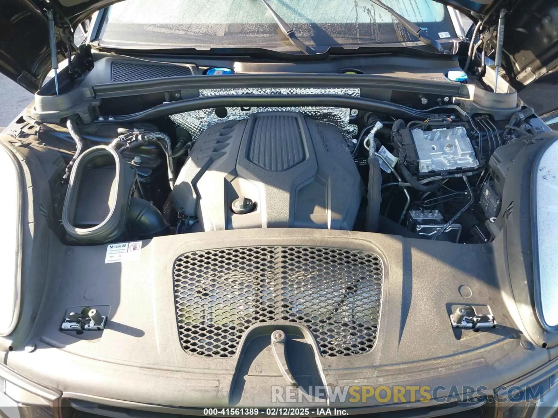 10 Photograph of a damaged car WP1AA2A51RLB13361 PORSCHE MACAN 2024