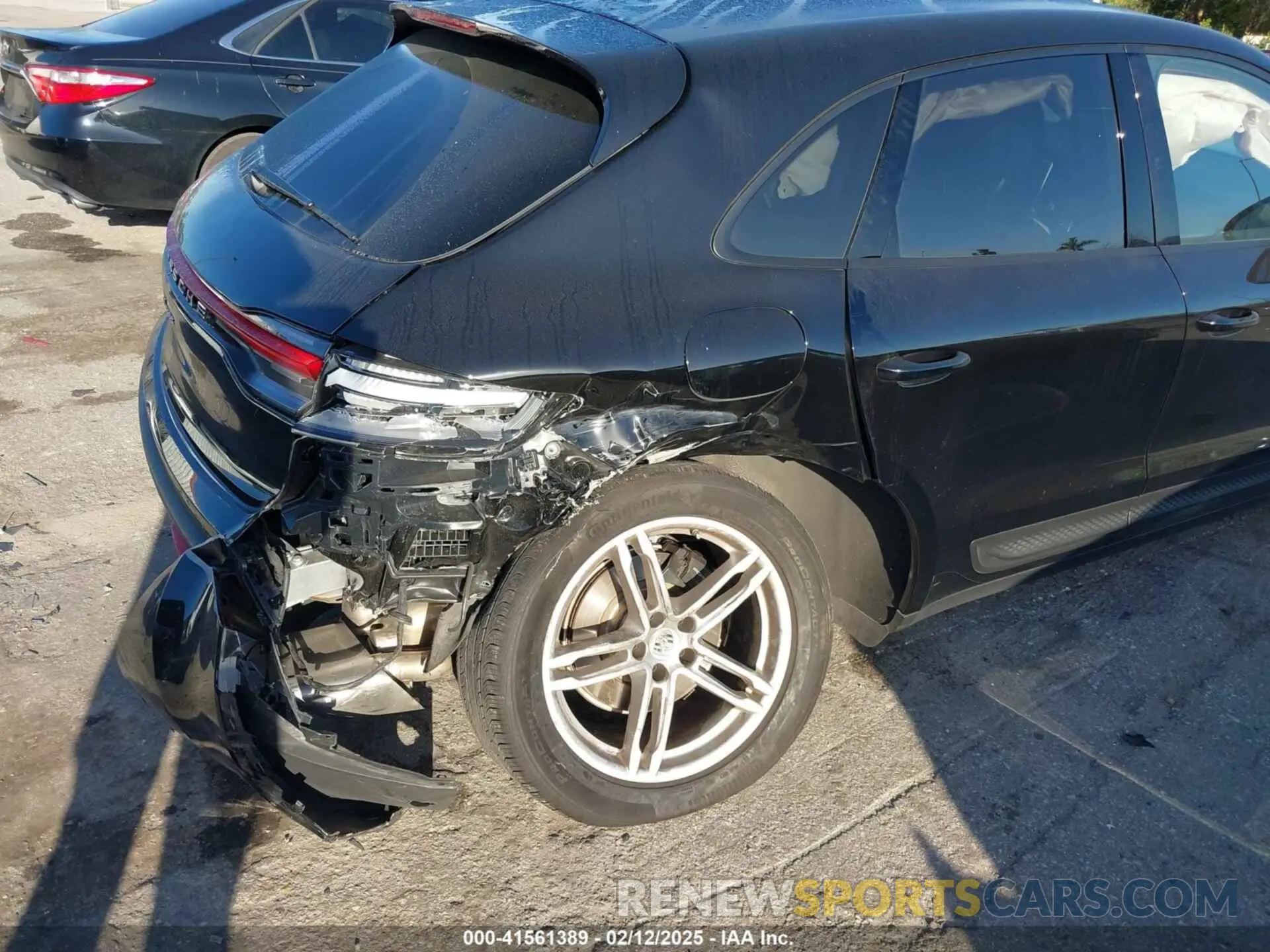 6 Photograph of a damaged car WP1AA2A51RLB13361 PORSCHE MACAN 2024