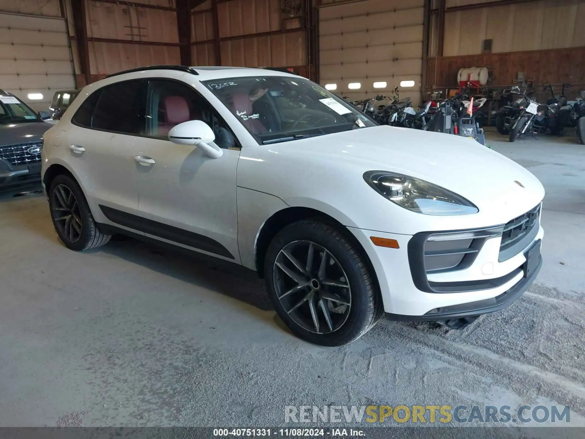 1 Photograph of a damaged car WP1AA2A51RLB19466 PORSCHE MACAN 2024