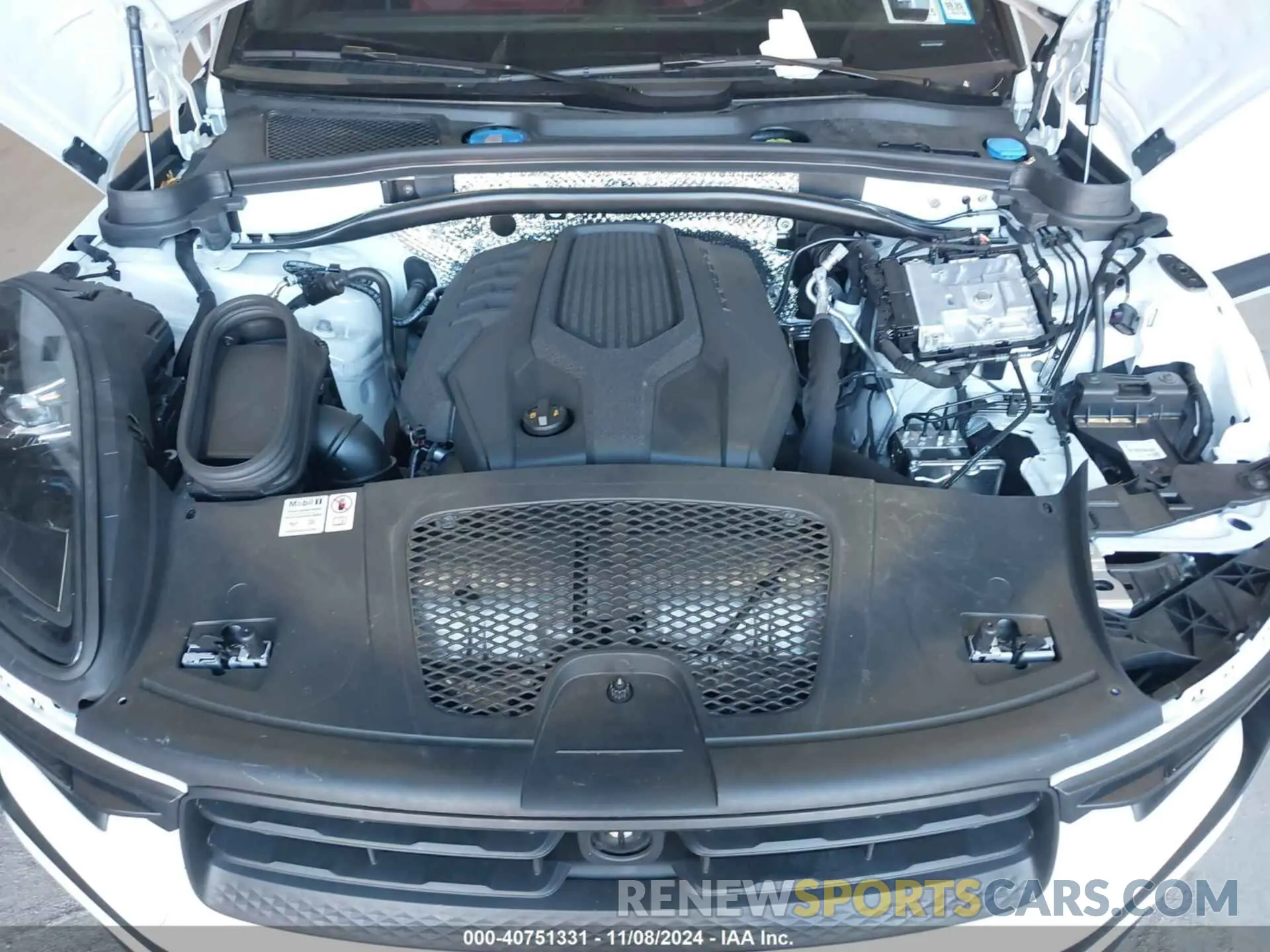 10 Photograph of a damaged car WP1AA2A51RLB19466 PORSCHE MACAN 2024