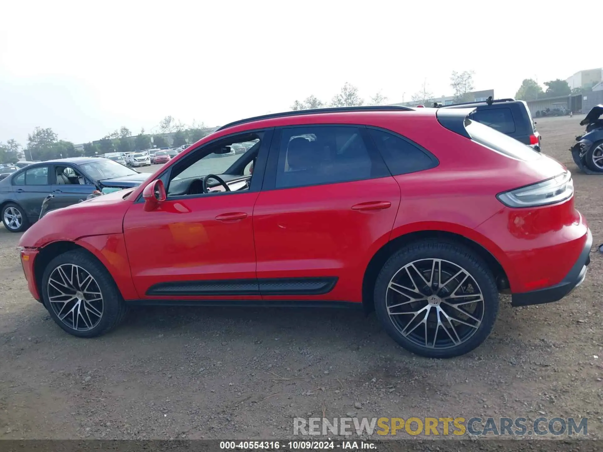 15 Фотография поврежденного автомобиля WP1AA2A52RLB01669 PORSCHE MACAN 2024