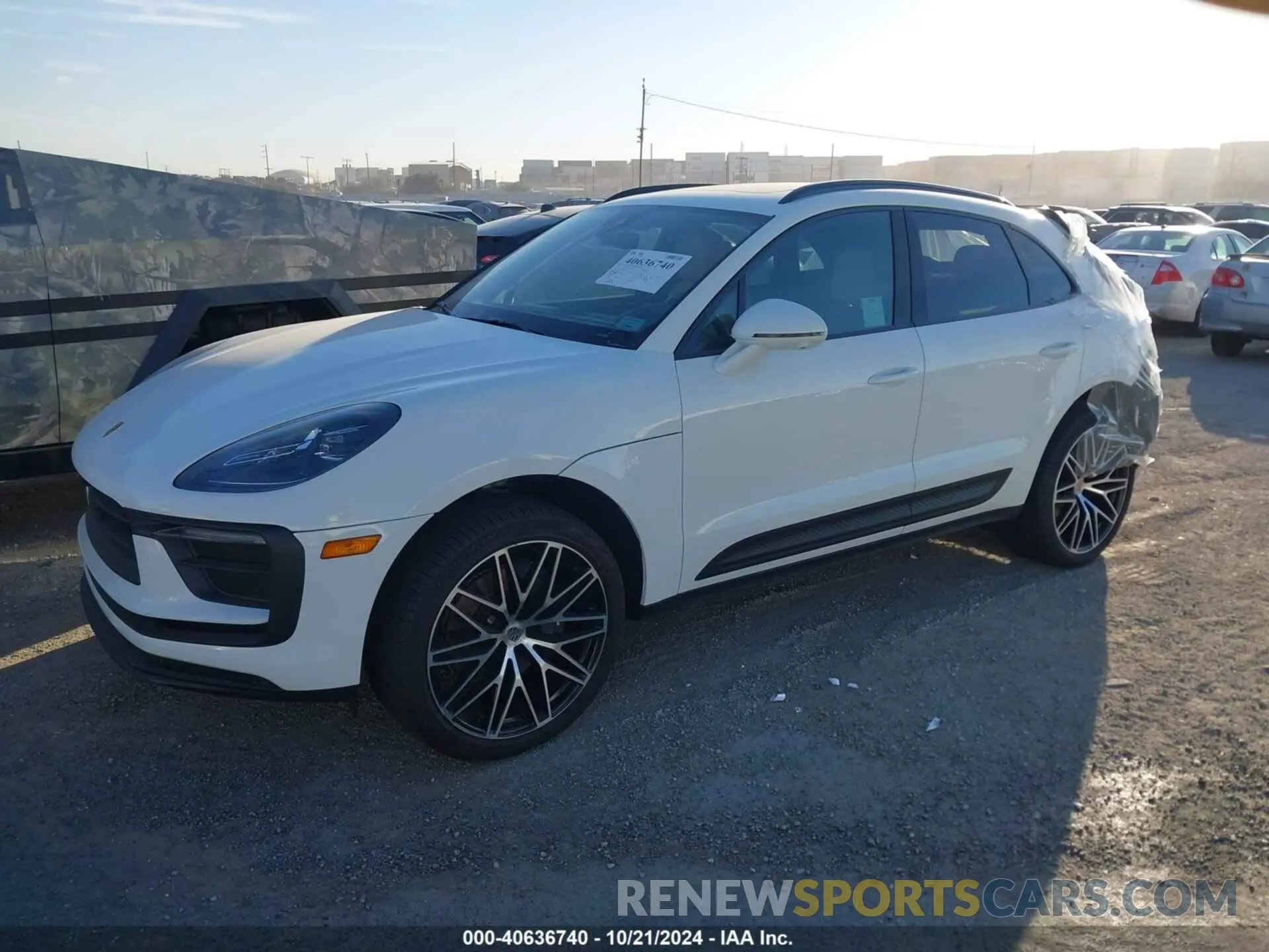 2 Фотография поврежденного автомобиля WP1AA2A53RLB07545 PORSCHE MACAN 2024