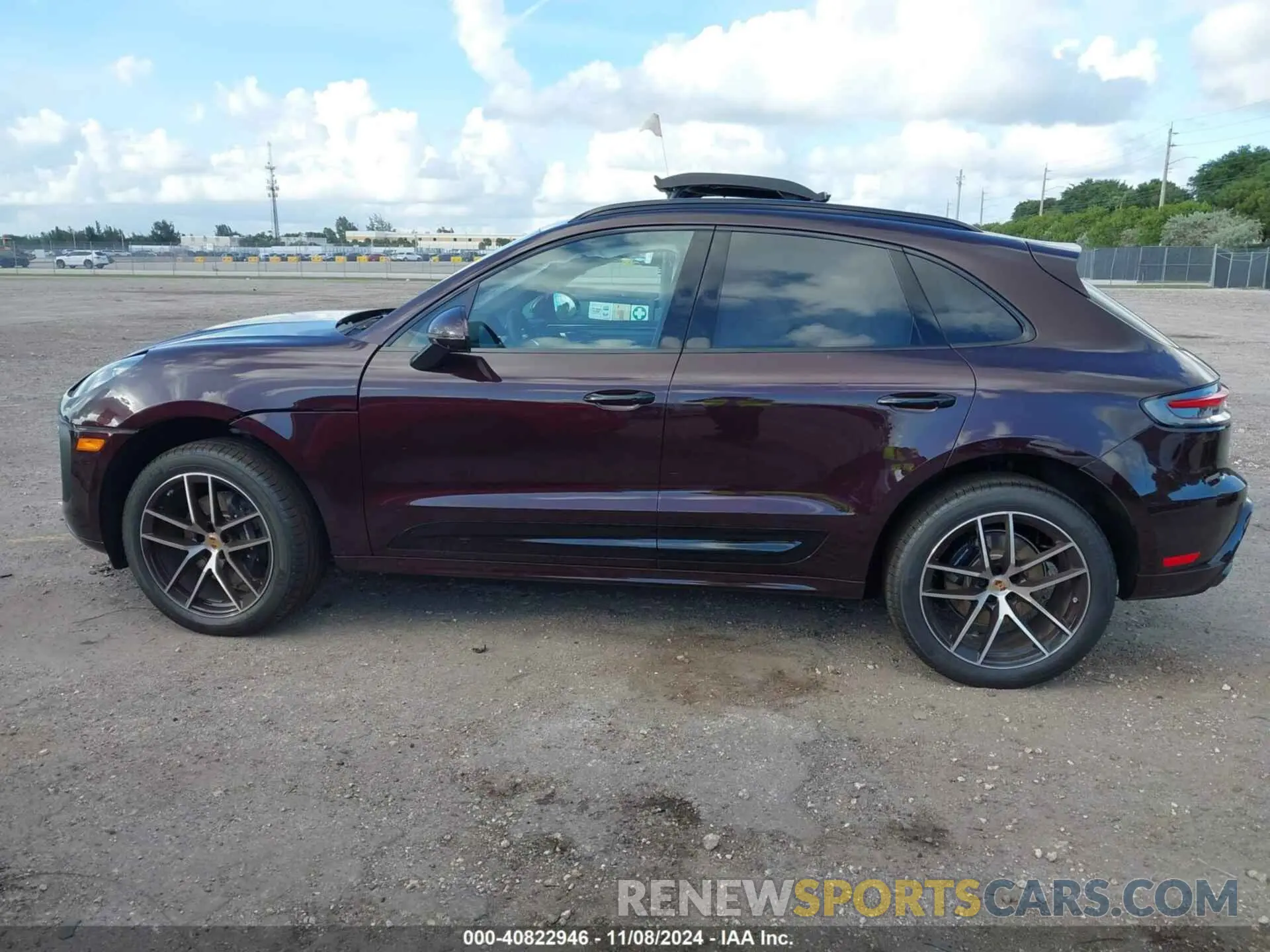 15 Photograph of a damaged car WP1AA2A55RLB19681 PORSCHE MACAN 2024